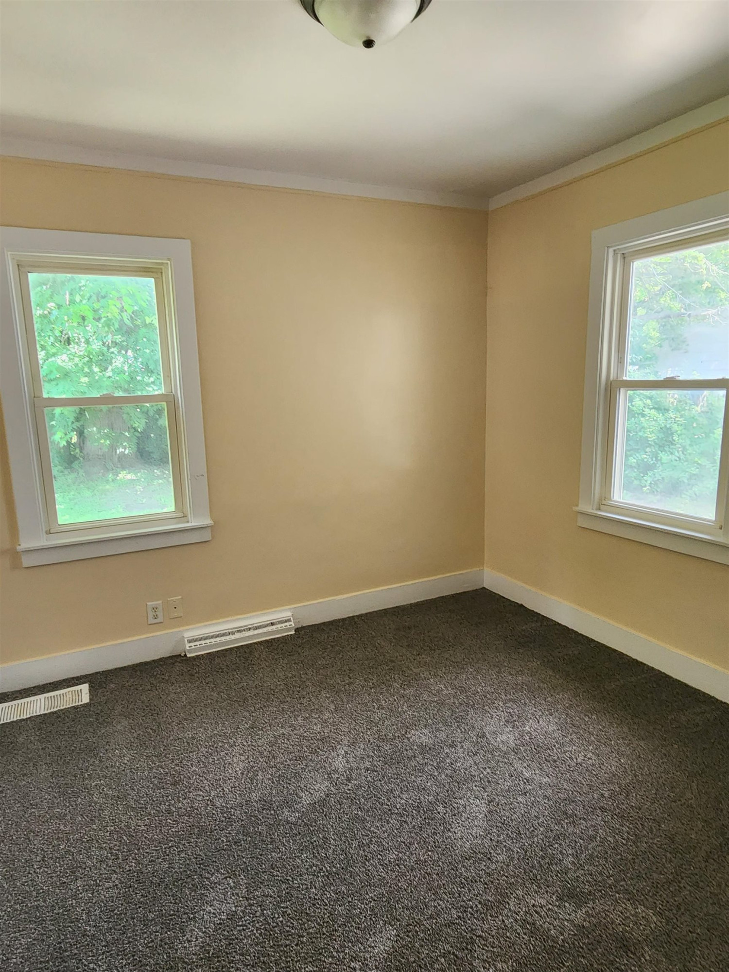 3015 Fairview Street, Saginaw, MI 48601 — Photo 9
