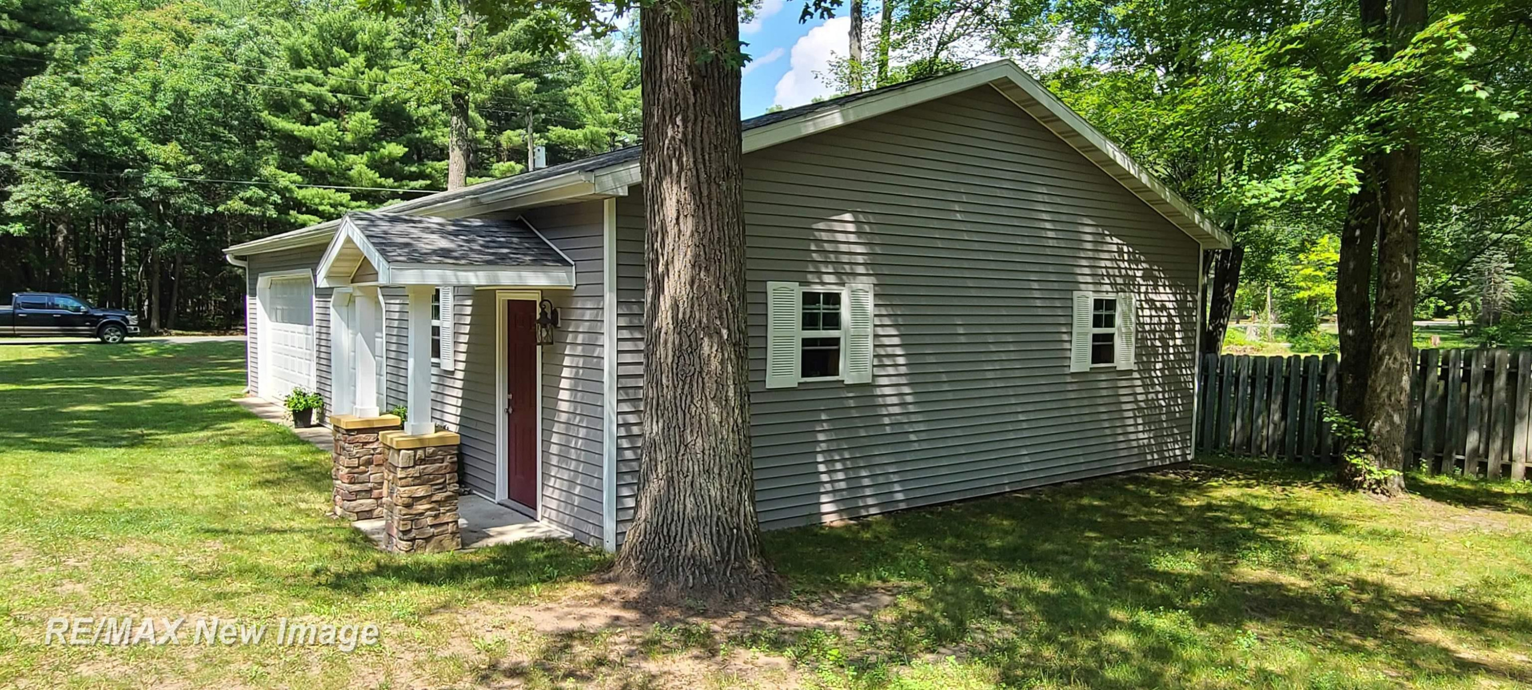 133 W Love Road, Sanford, MI 48657 — Photo 48