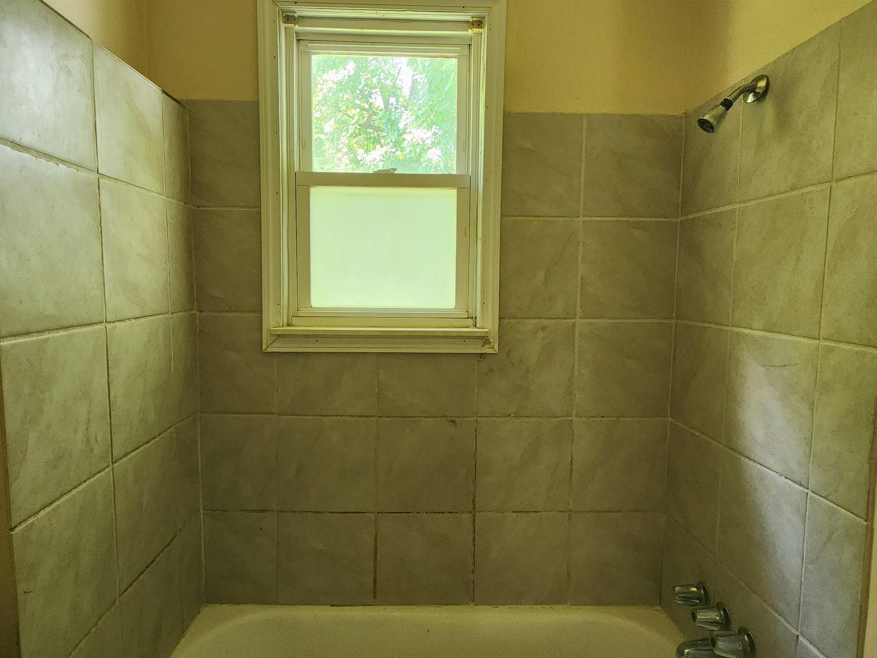 3015 Fairview Street, Saginaw, MI 48601 — Photo 16