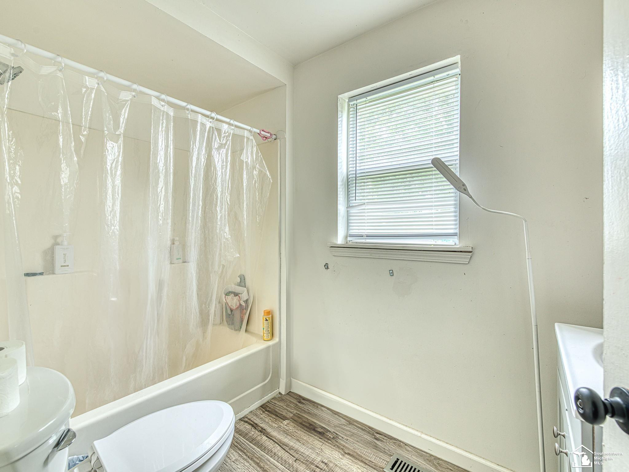 926 E Front Street, Monroe, MI 48161 — Photo 28
