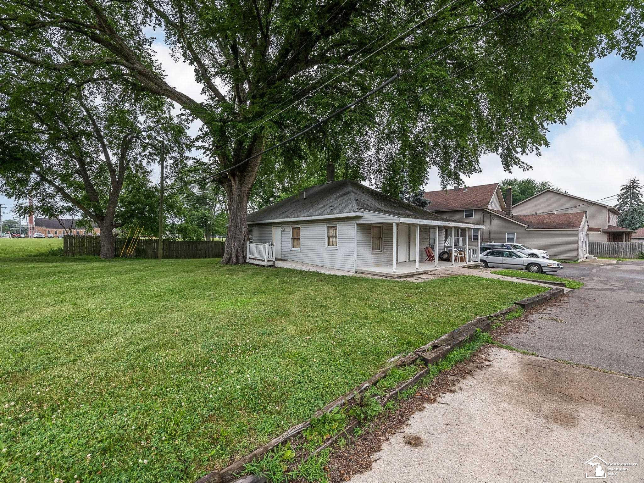 926 E Front Street, Monroe, MI 48161 — Photo 32
