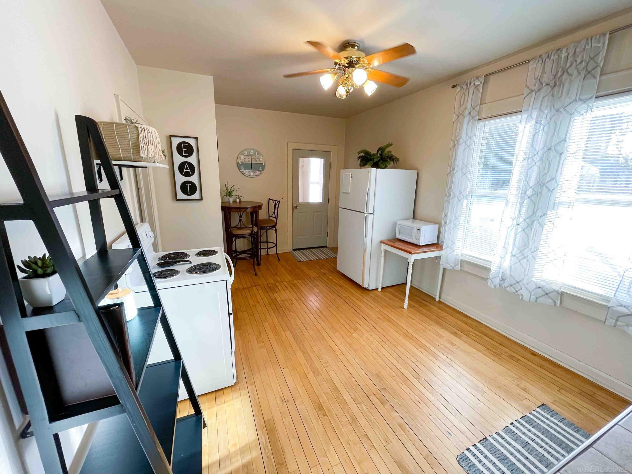 225 E Ridge Street, Ironwood, MI 49938 — Photo 5