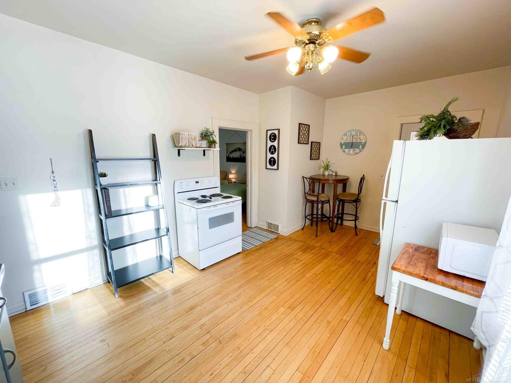 225 E Ridge Street, Ironwood, MI 49938 — Photo 6
