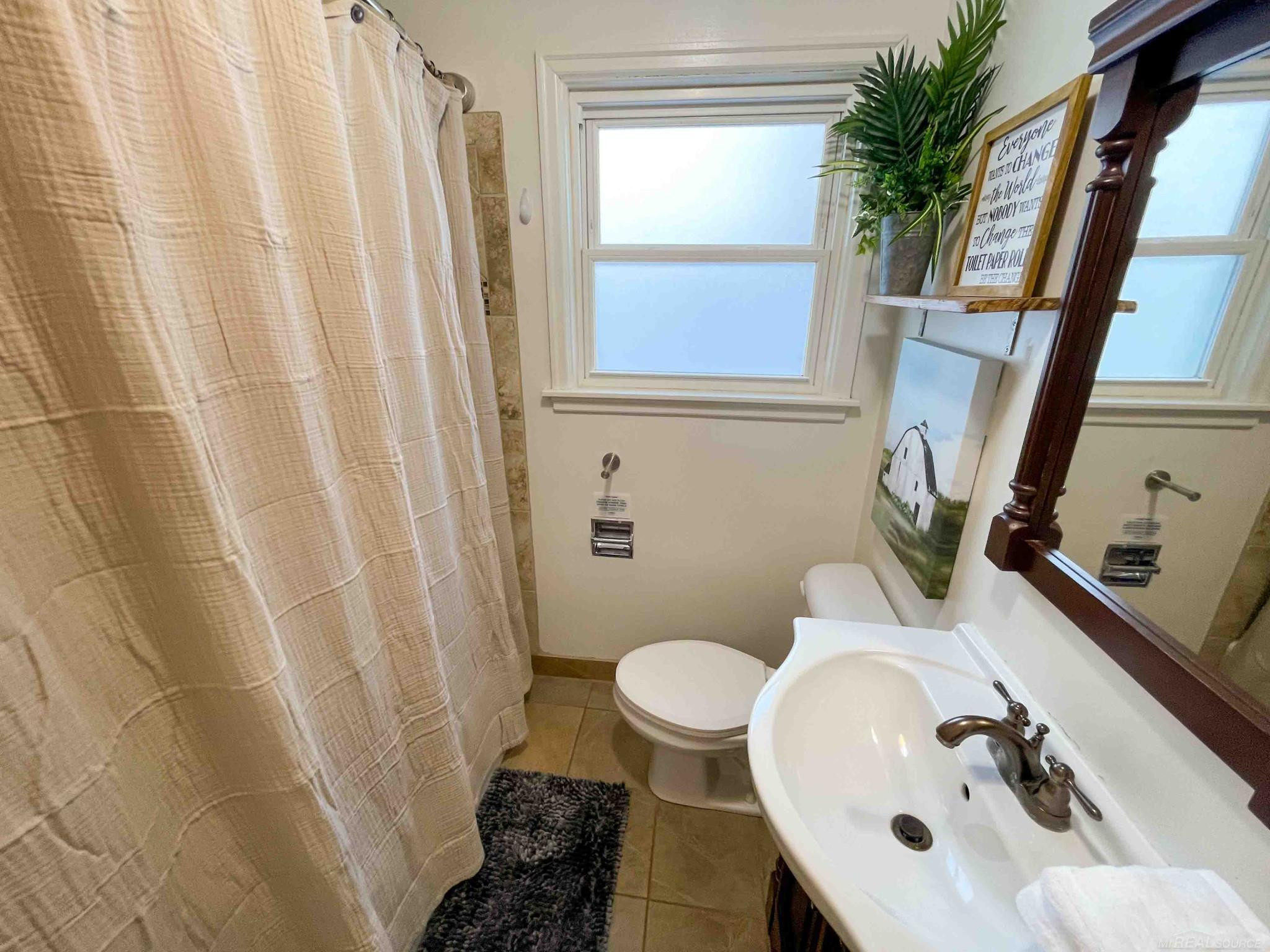 225 E Ridge Street, Ironwood, MI 49938 — Photo 12