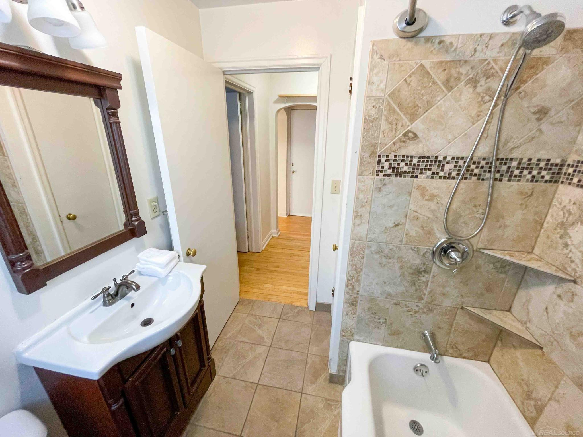 225 E Ridge Street, Ironwood, MI 49938 — Photo 13