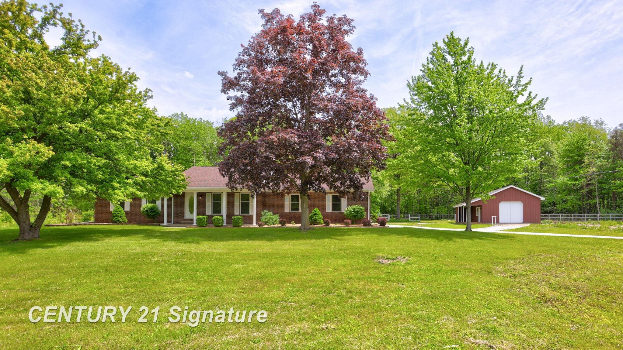 4769 S Fordney Road, Hemlock, MI 48626 — front exterior