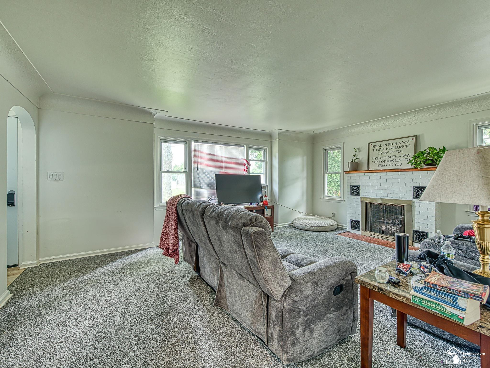 926 E Front Street, Monroe, MI 48161 — Photo 11