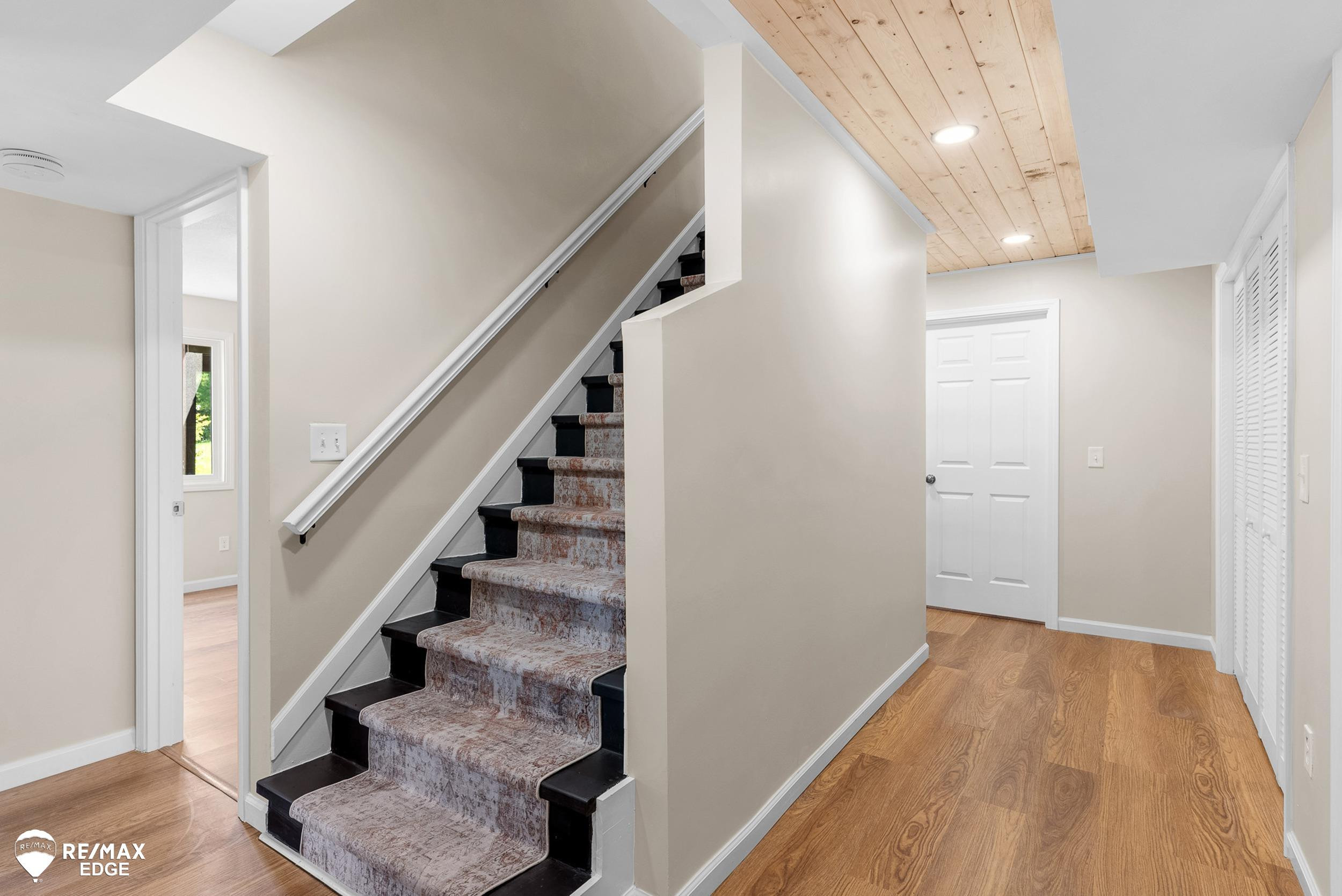 11148 Henderson Road, Otisville, MI 48463 — Photo 33