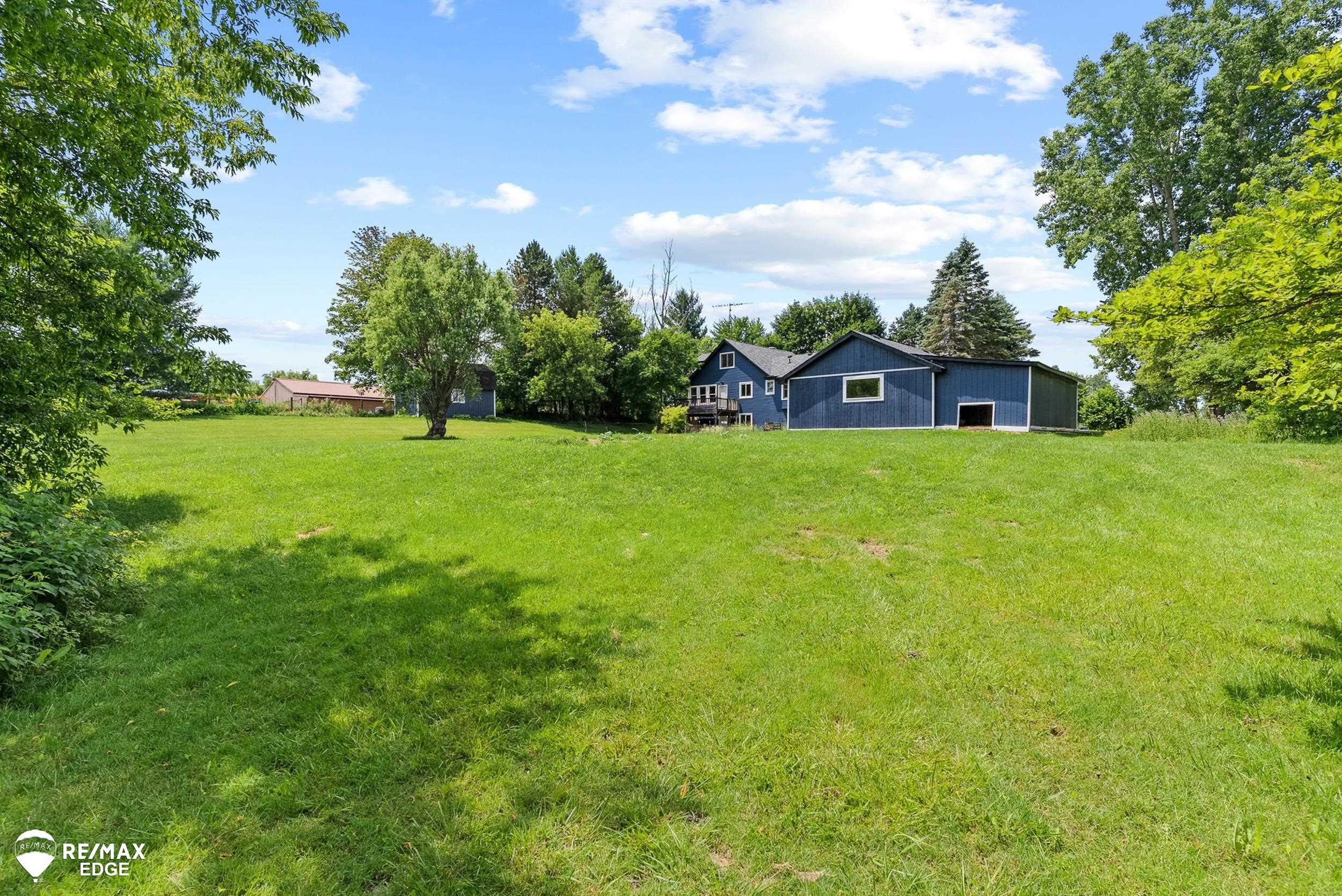11148 Henderson Road, Otisville, MI 48463 — Photo 45