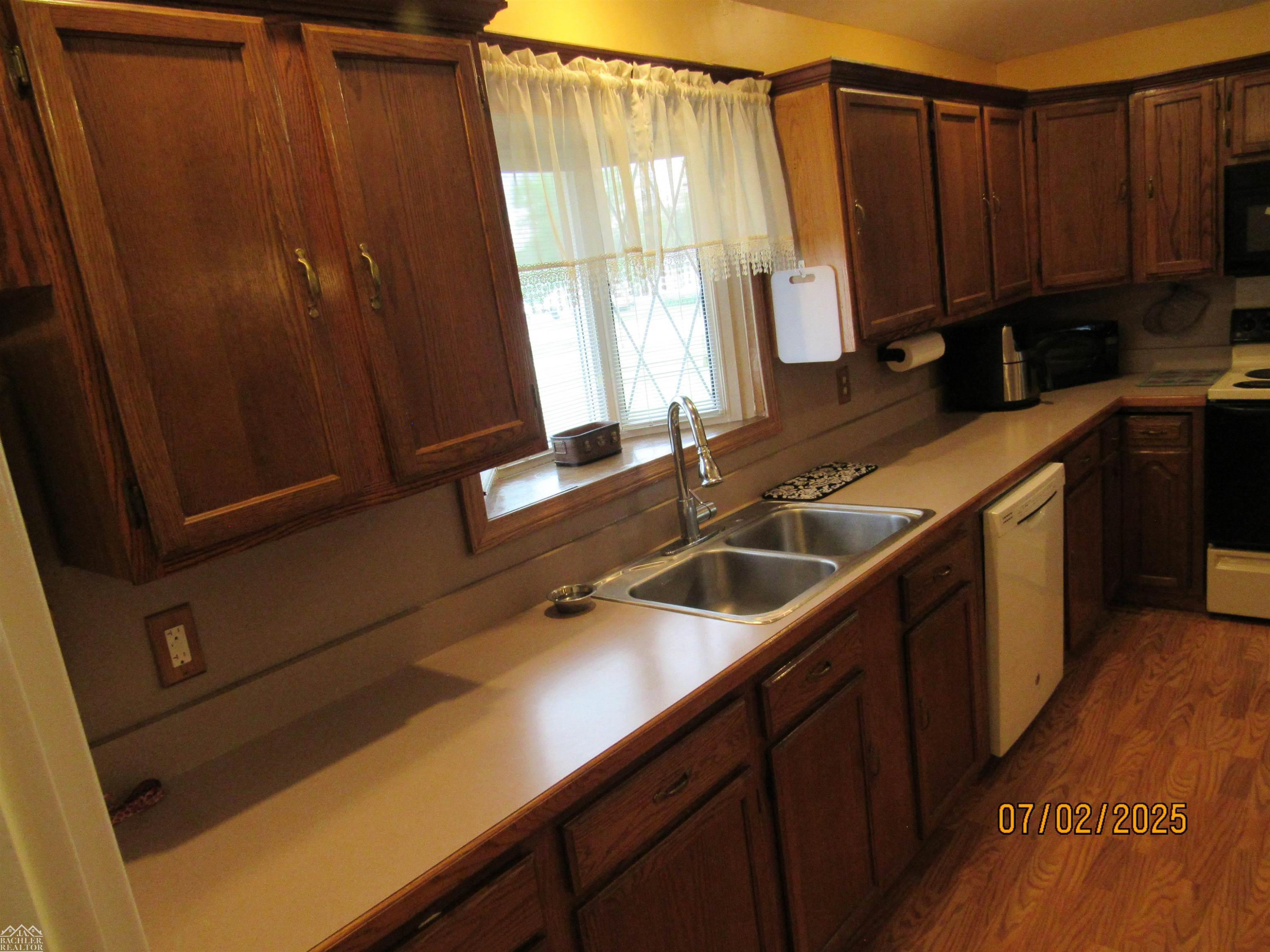 2566 Lewis Drive, Port Huron, MI 48060 — Photo 31