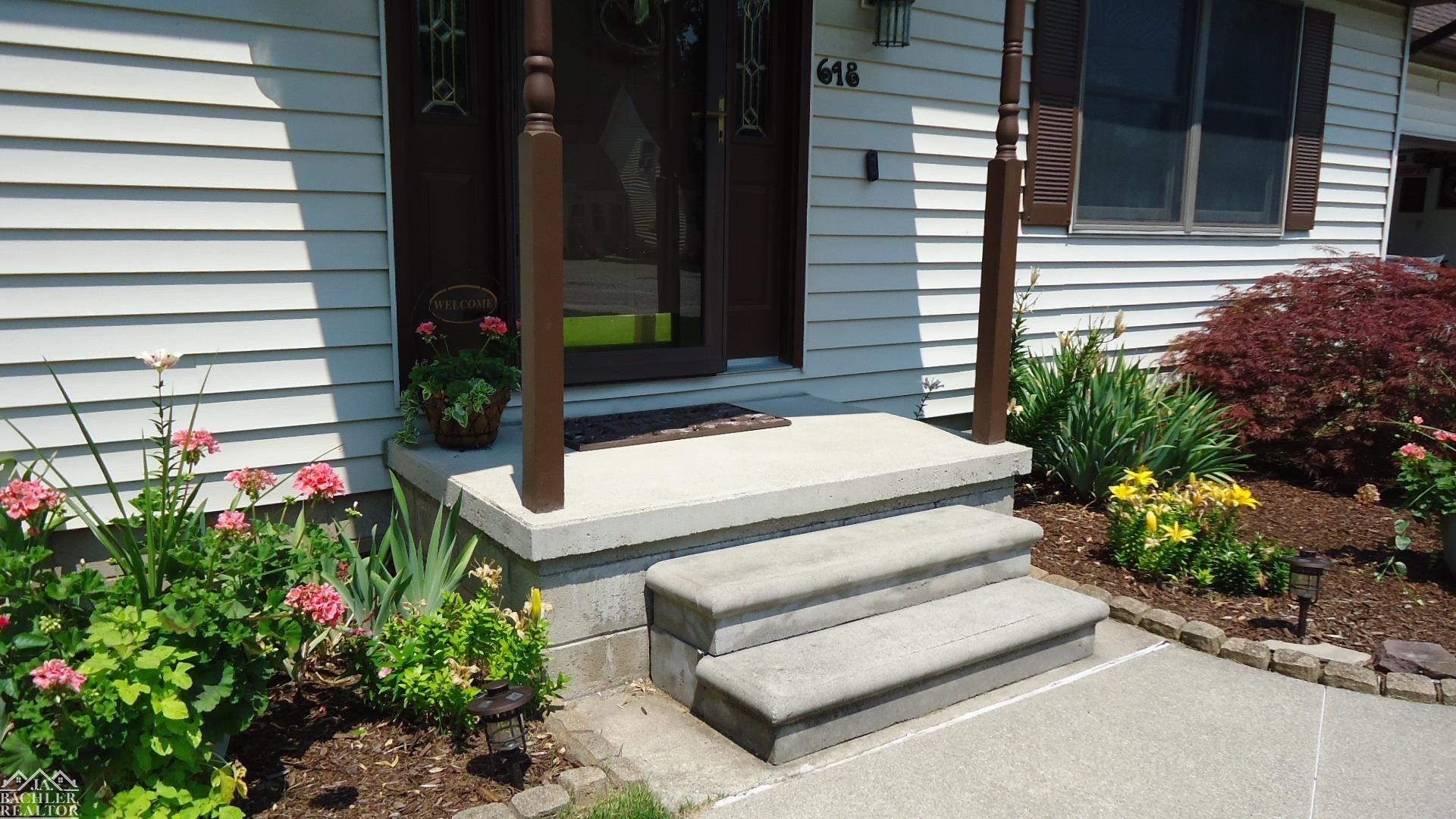 618 Mattison Street, MI — Photo 4