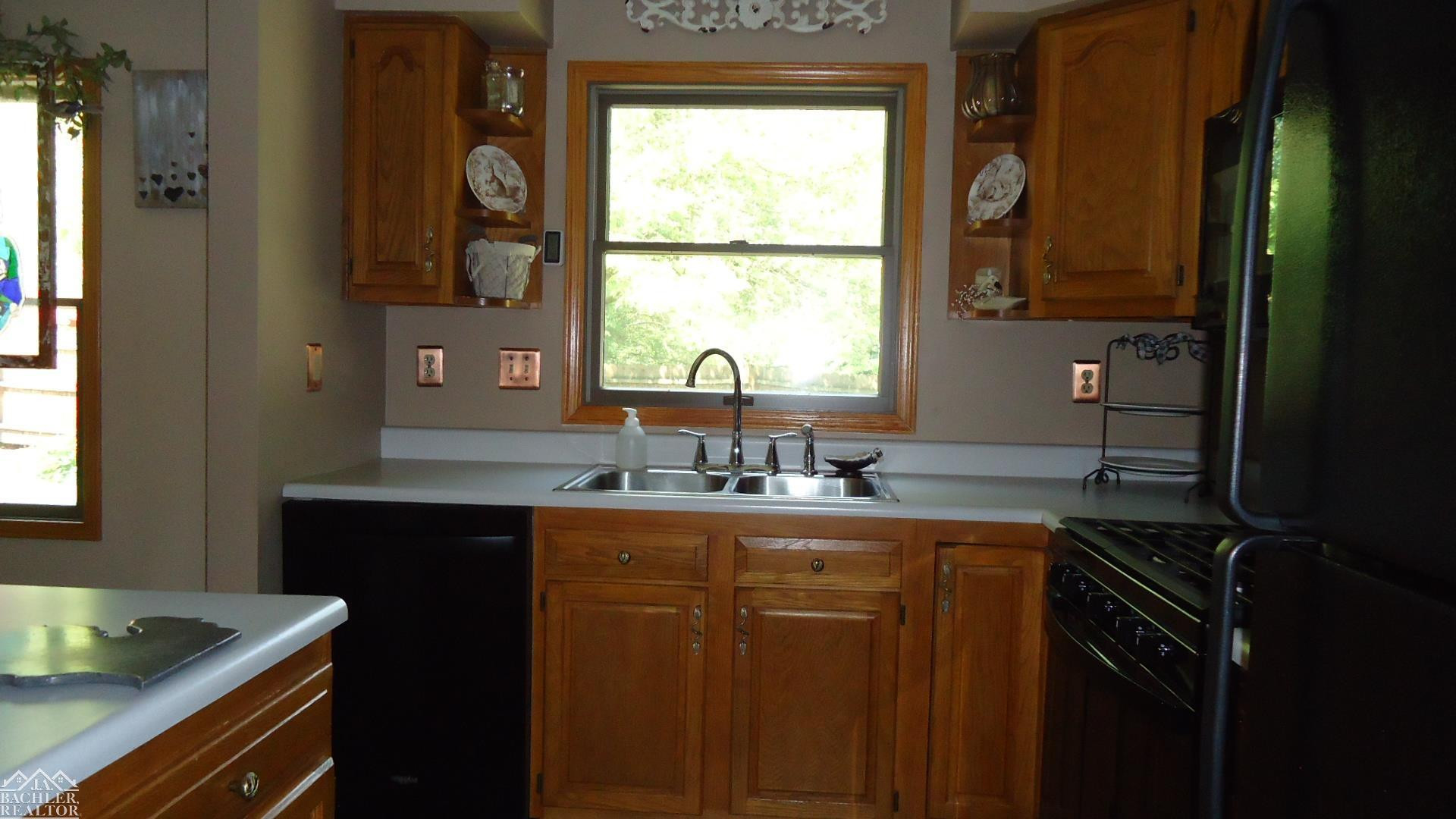 618 Mattison Street, MI — Photo 20