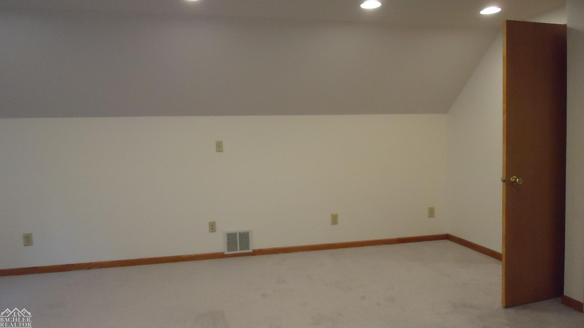 618 Mattison Street, MI — Photo 42