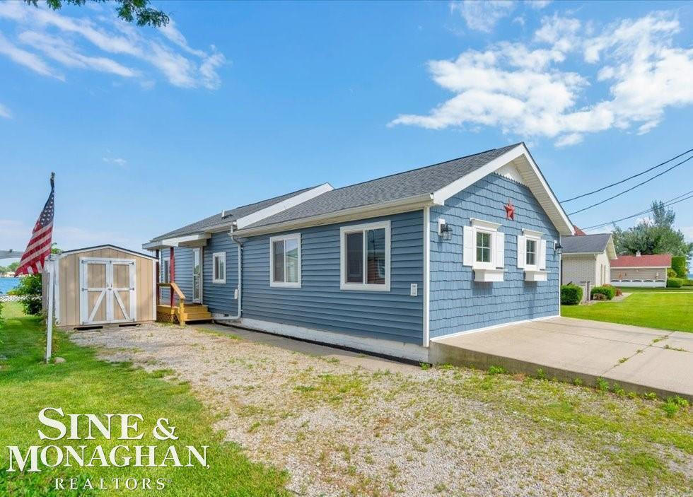 8669 River Road, MI — Photo 4