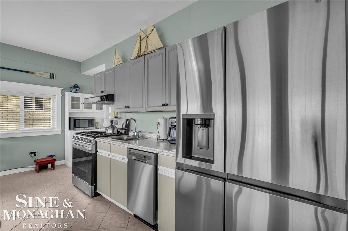 8669 River Road, MI — Photo 16