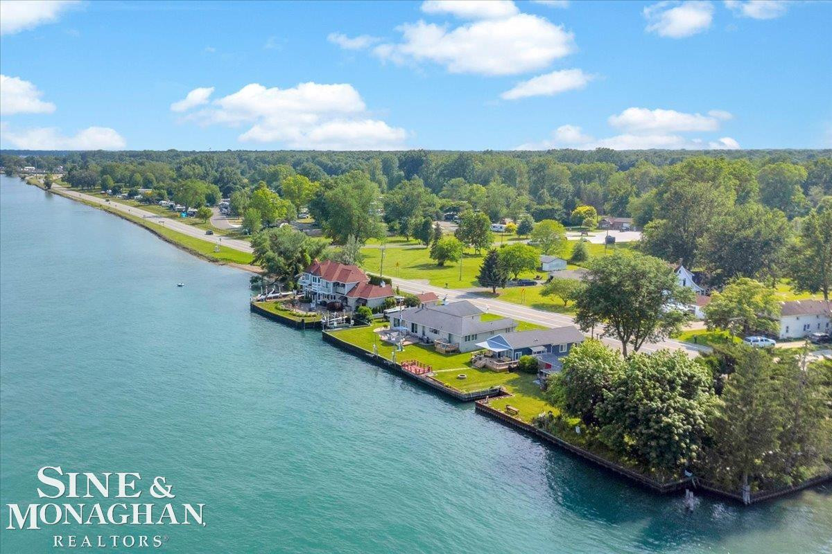 8669 River Road, MI — Photo 41