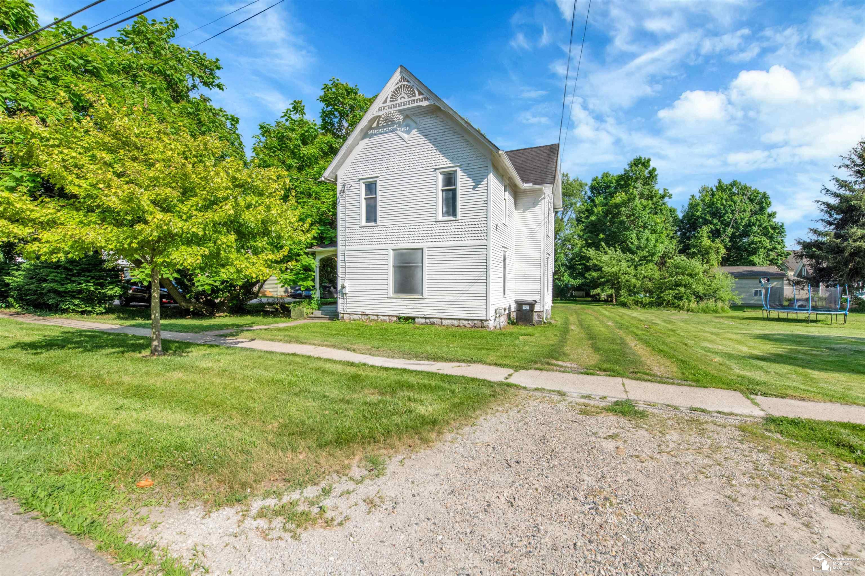107 W Duncan Street, Manchester, MI 48158 — front exterior