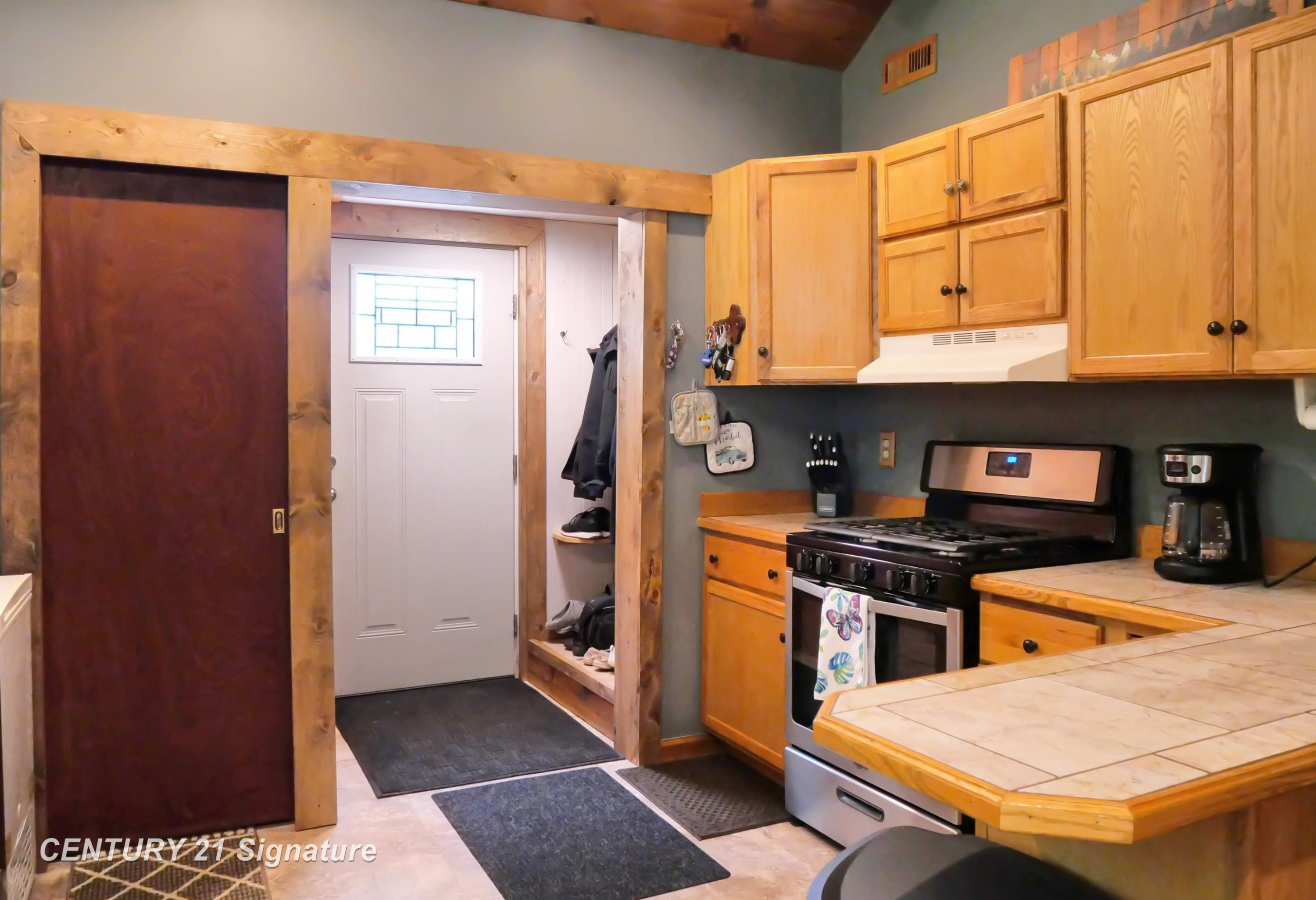 6538 Tower Line Street, Hope, MI 48628 — Photo 4