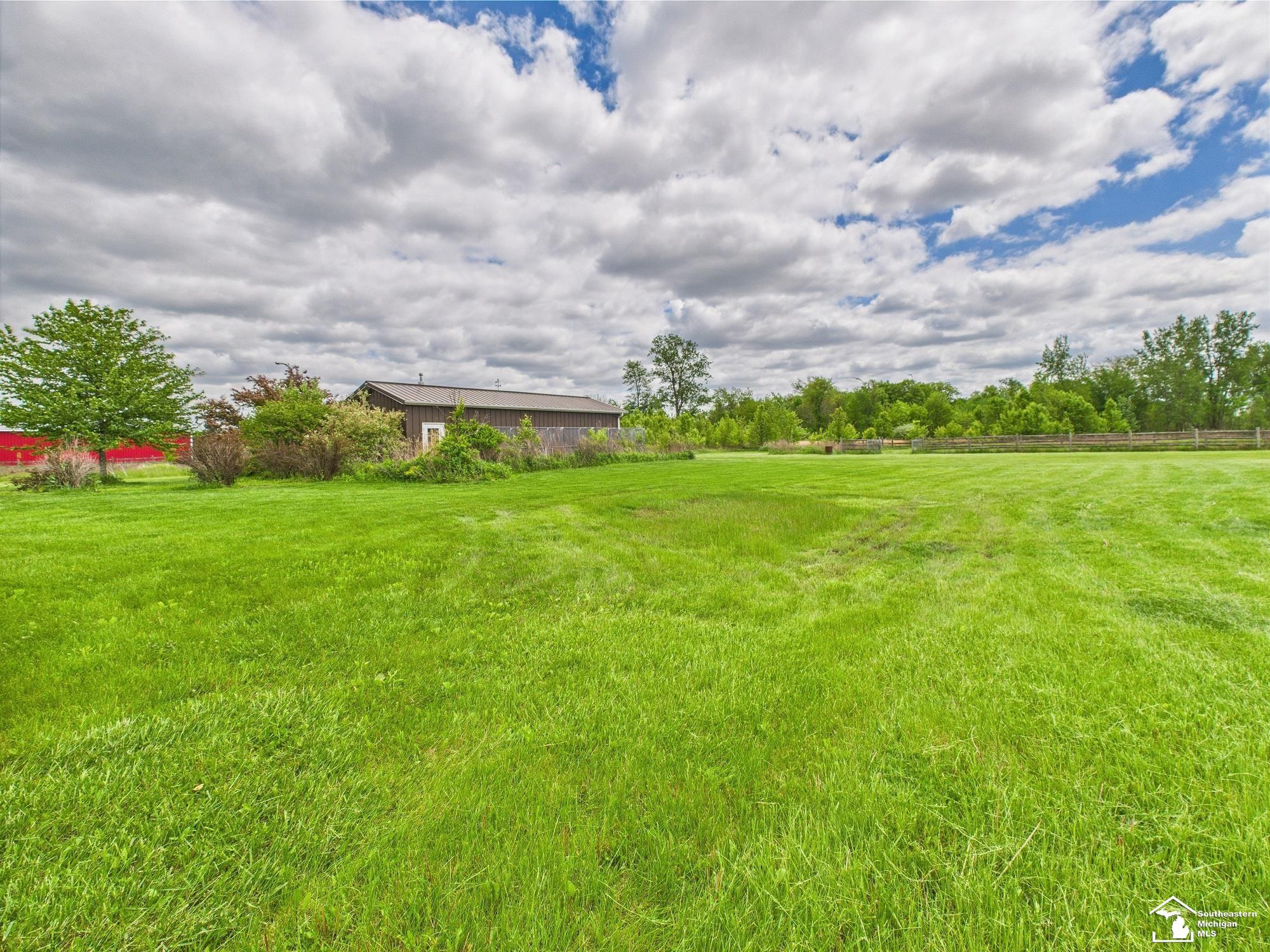 5015 Piehl Road, MI 49267 — Photo 80