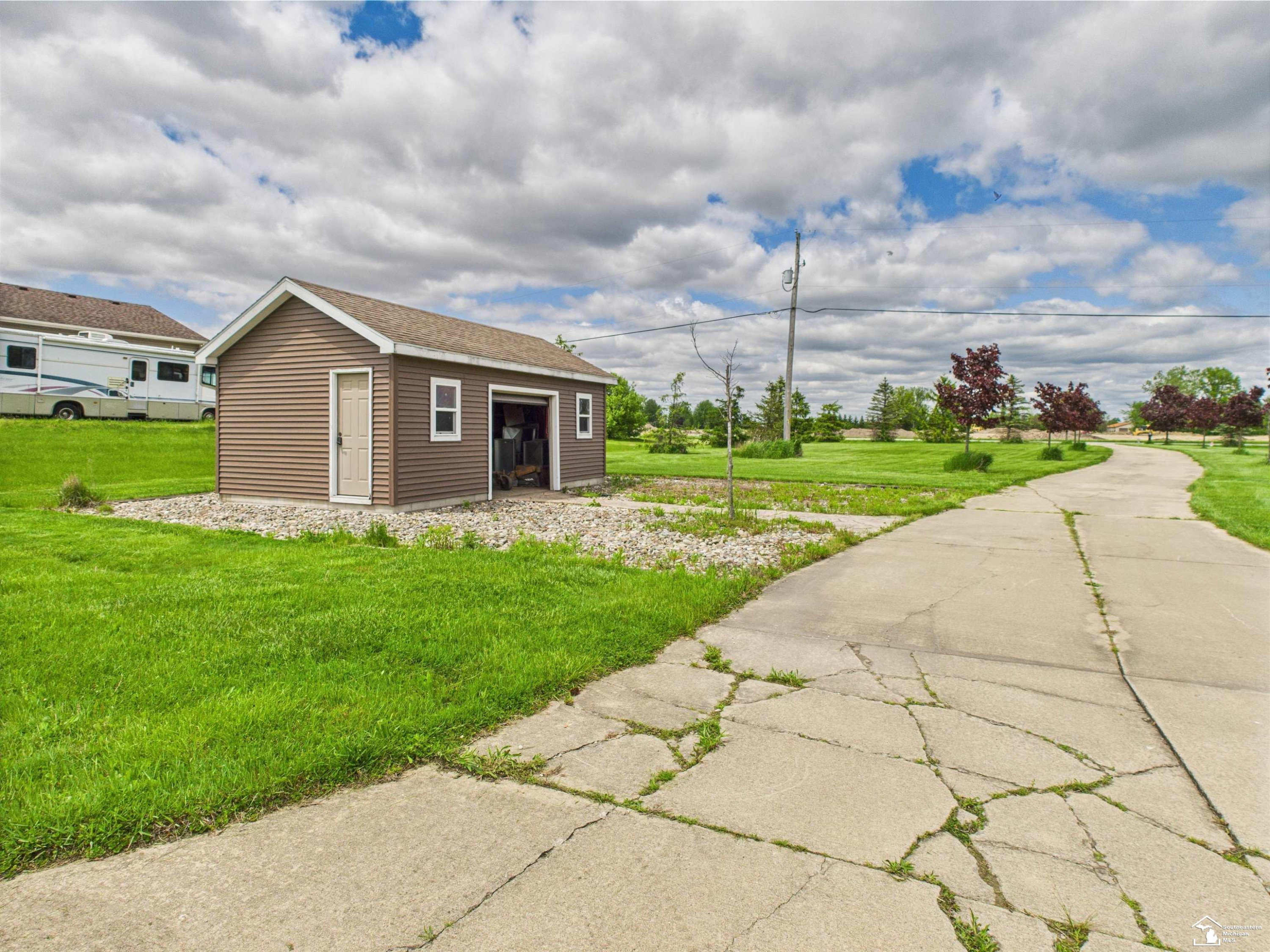 5015 Piehl Road, MI 49267 — Photo 84