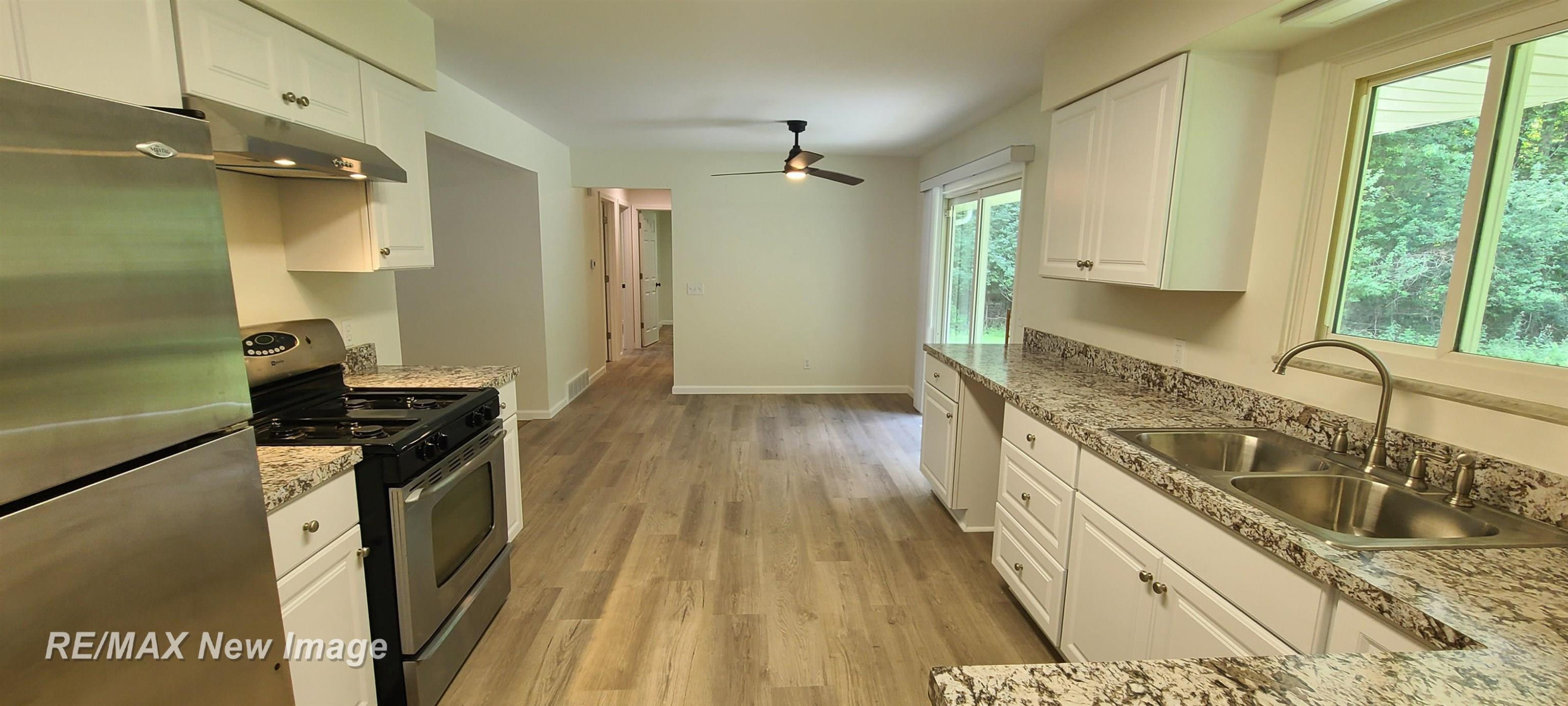 4404 Eastport Drive, Bridgeport, MI 48722 — Photo 13