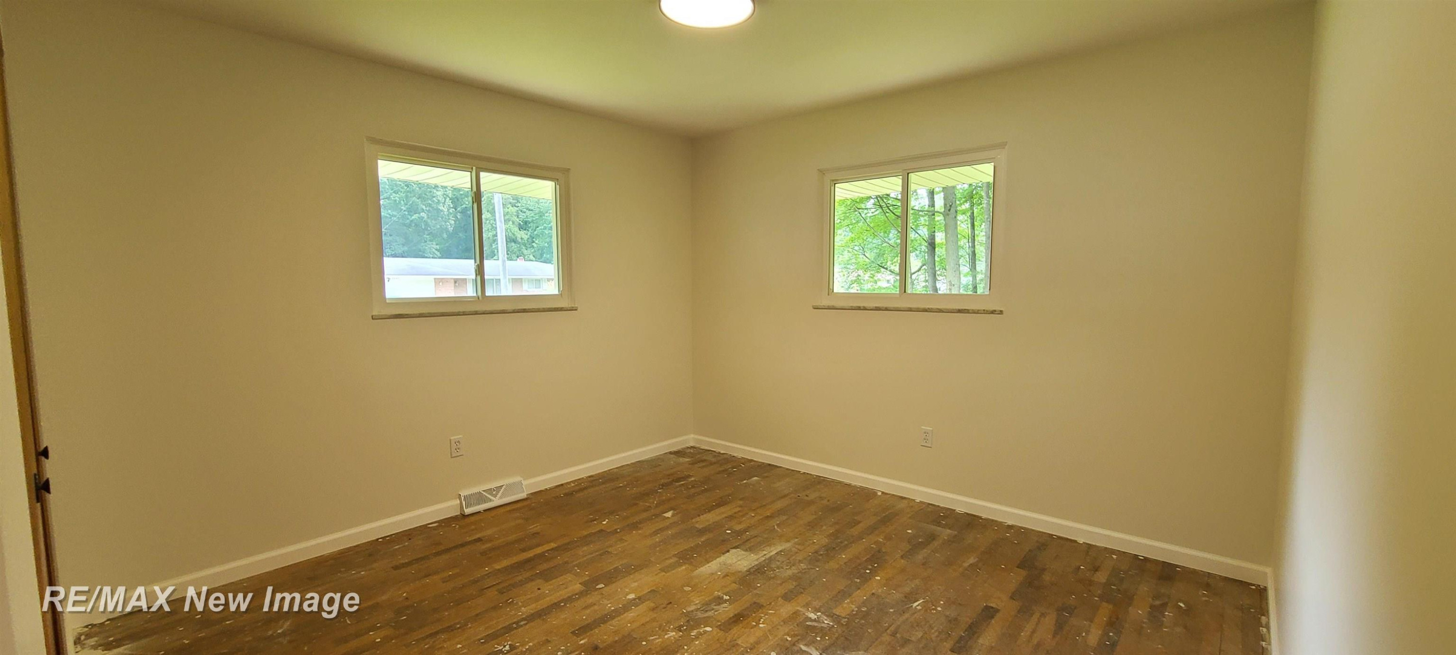 4404 Eastport Drive, Bridgeport, MI 48722 — Photo 15