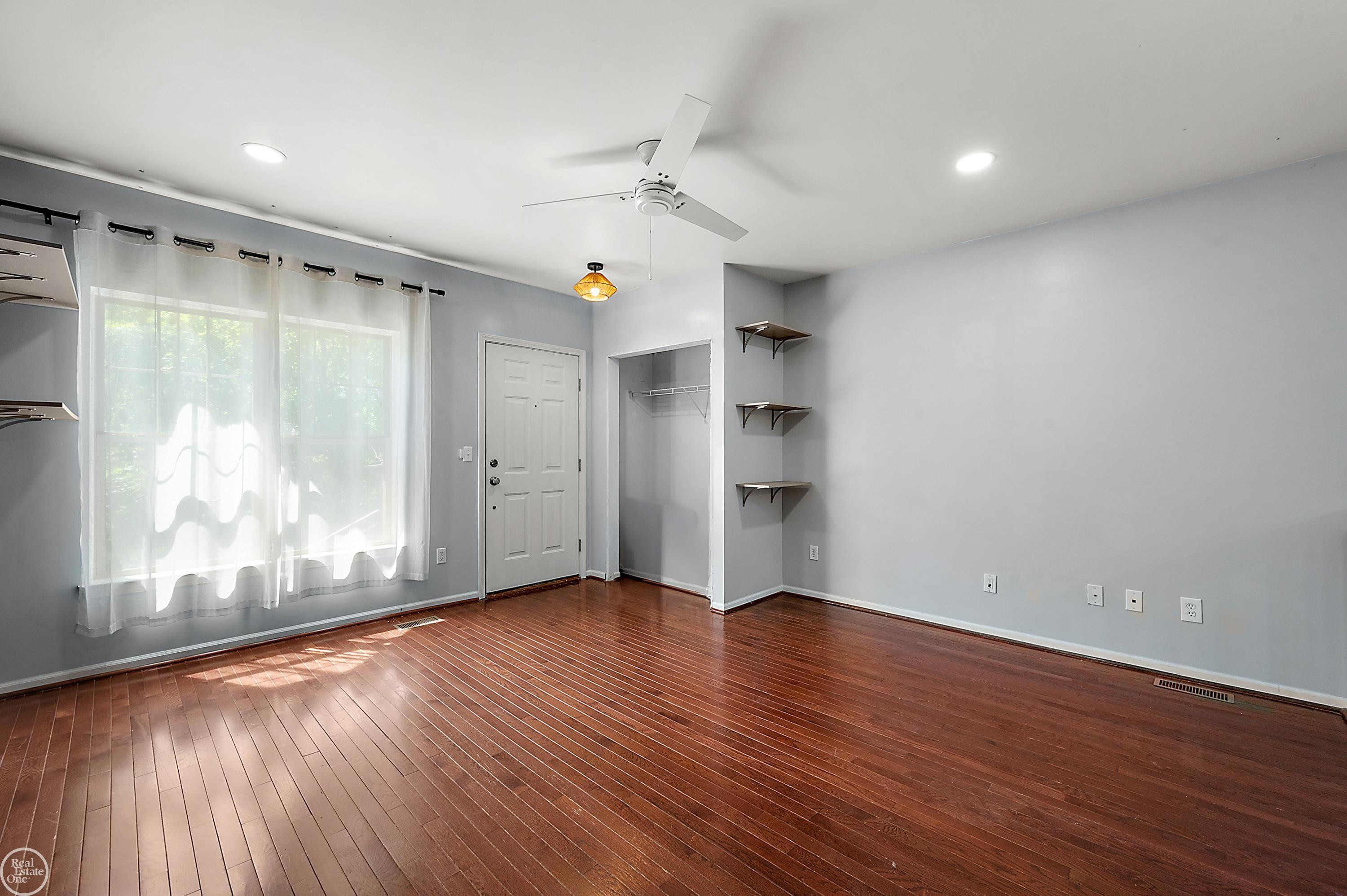 55 Winder Street, Detroit, MI 48201 — Photo 7
