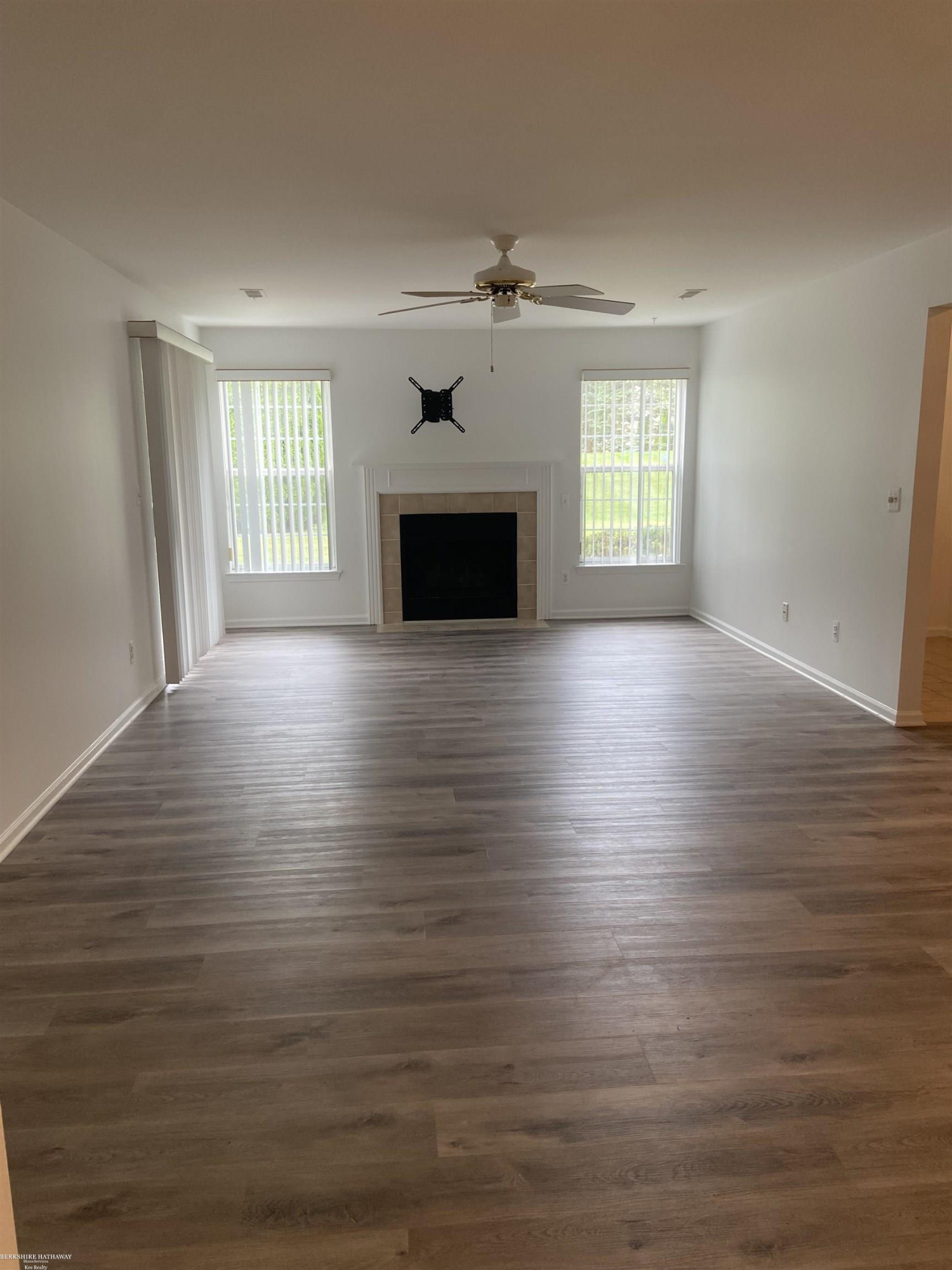 4652 Berkshire Drive, Sterling Heights, MI 48314 — Photo 10