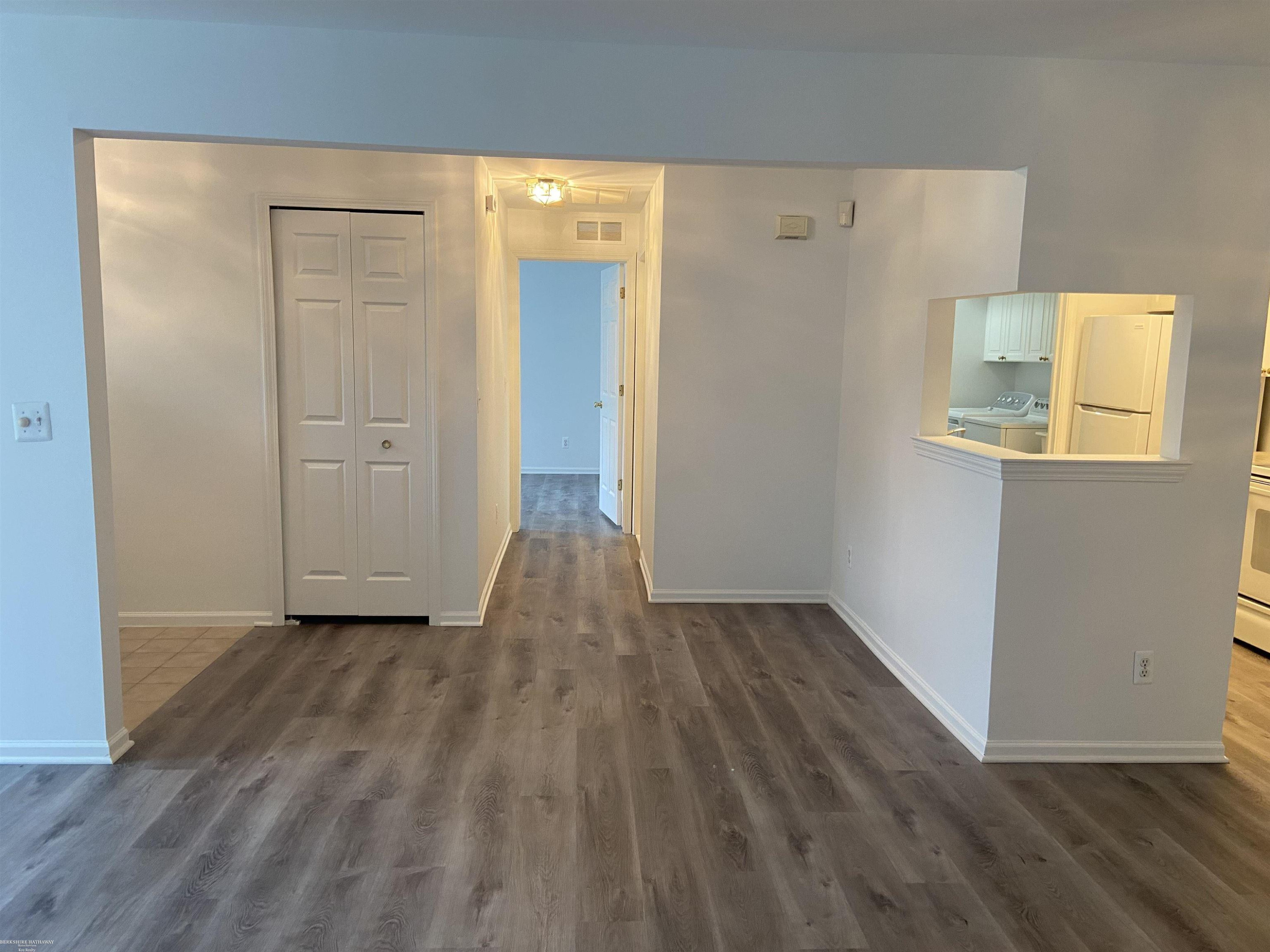 4652 Berkshire Drive, Sterling Heights, MI 48314 — Photo 11
