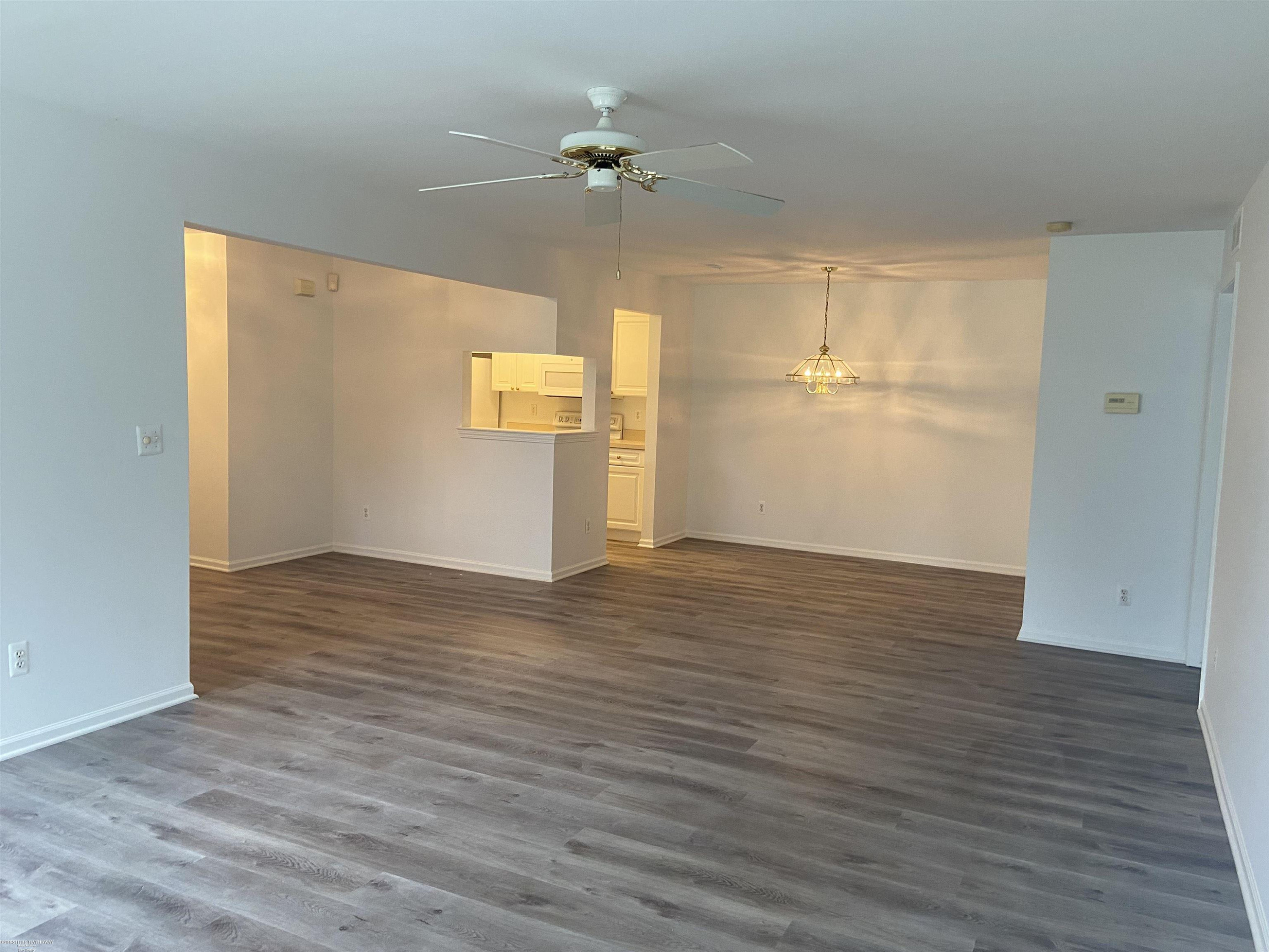 4652 Berkshire Drive, Sterling Heights, MI 48314 — Photo 12
