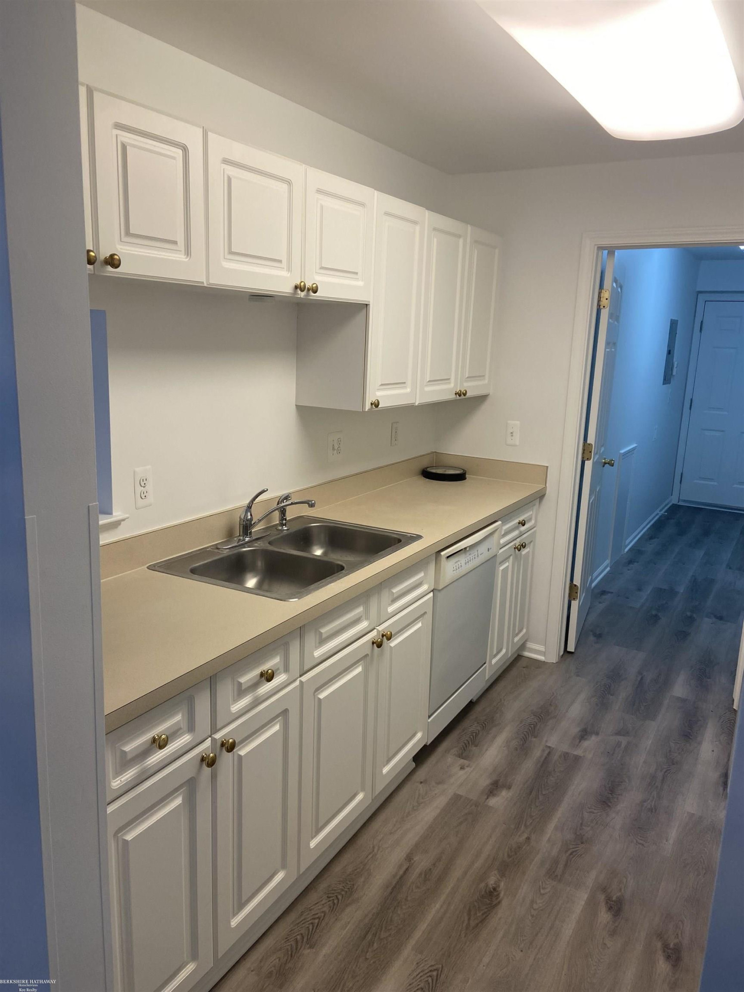 4652 Berkshire Drive, Sterling Heights, MI 48314 — Photo 17