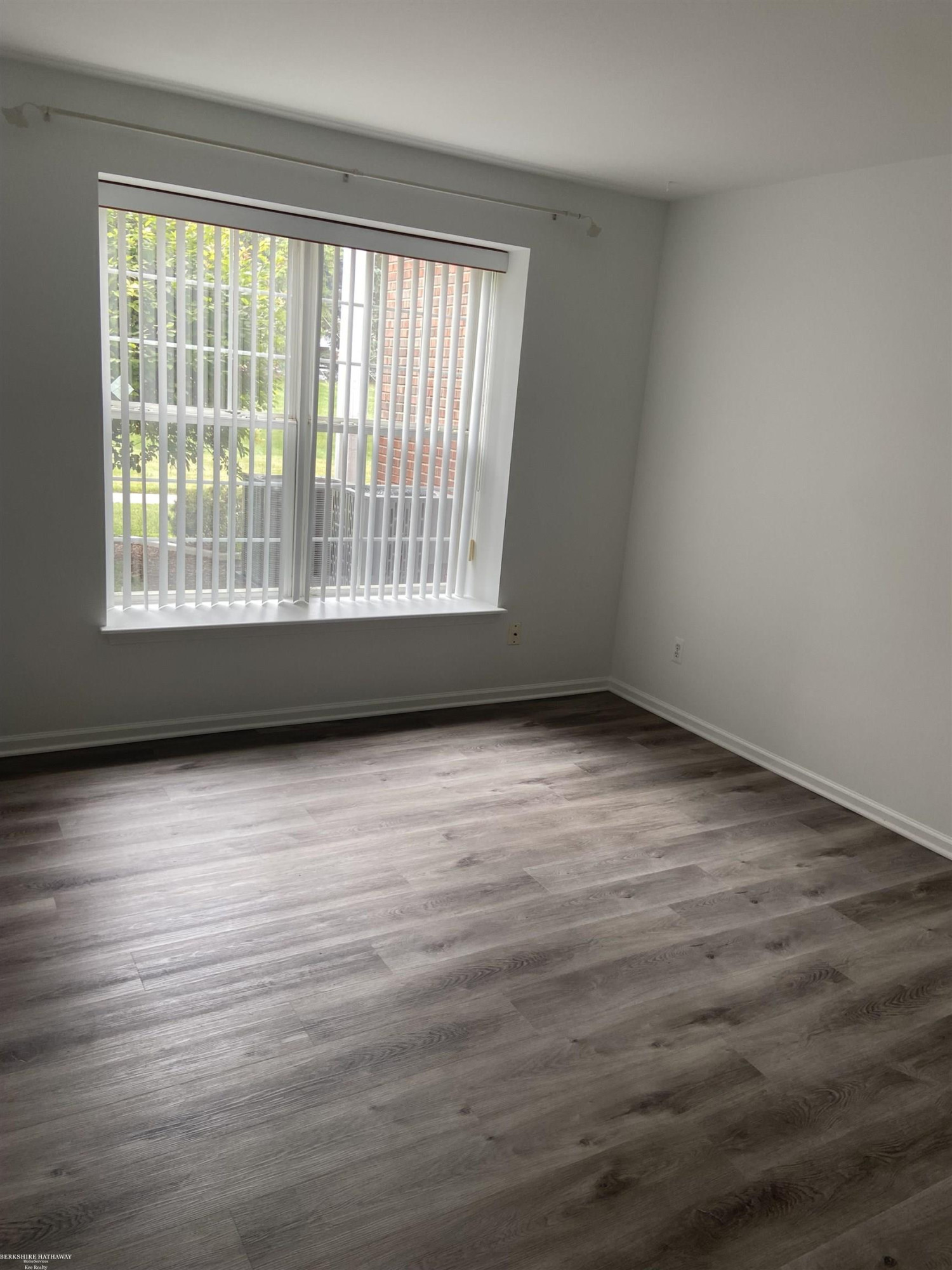 4652 Berkshire Drive, Sterling Heights, MI 48314 — Photo 20