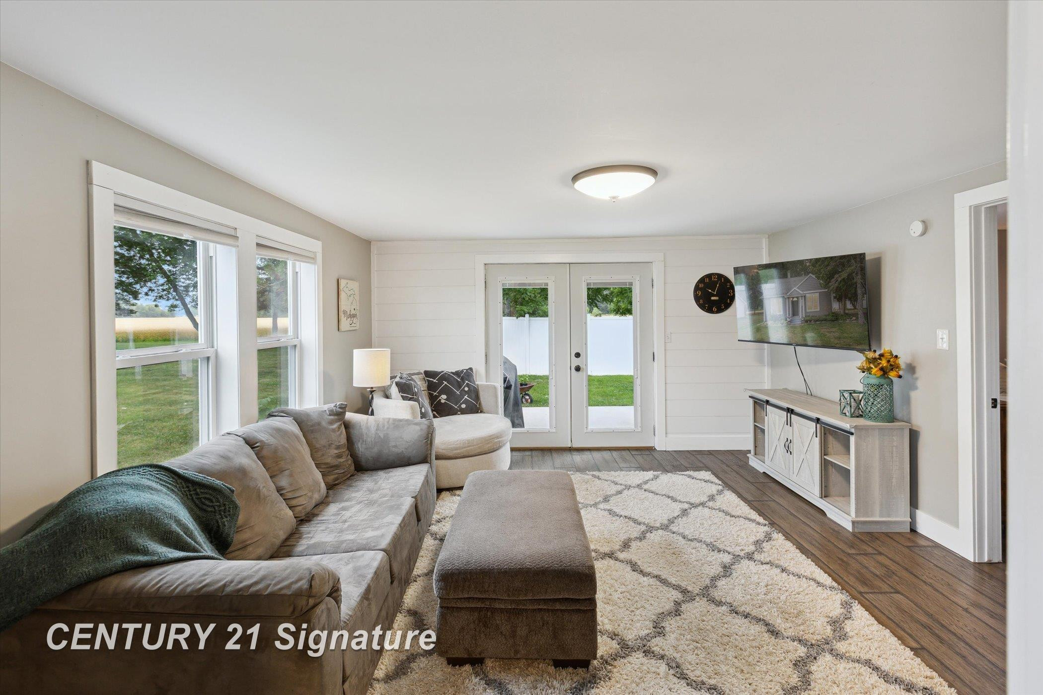 6357 Mackinaw Road, Saginaw, MI 48604 — Photo 7