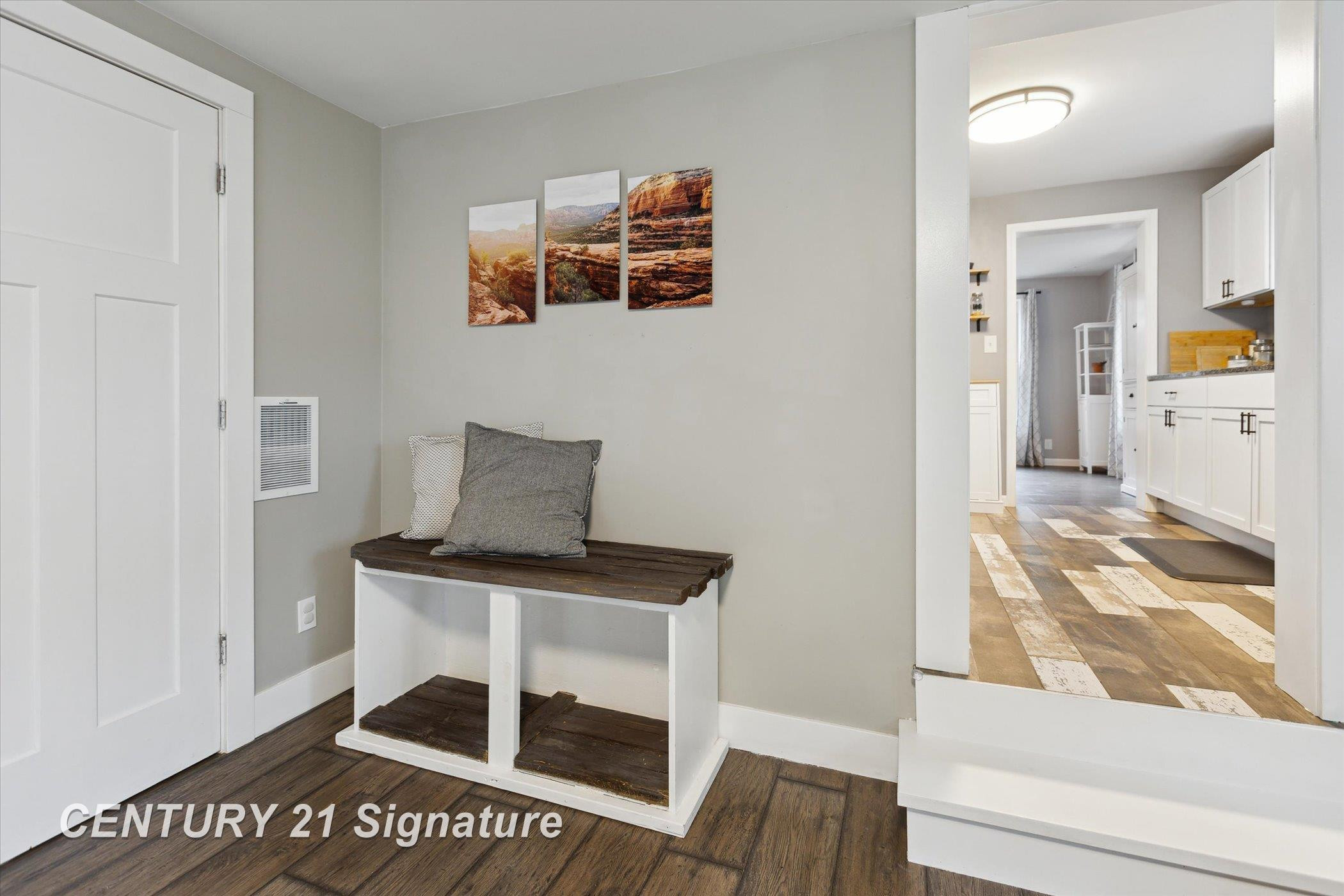 6357 Mackinaw Road, Saginaw, MI 48604 — Photo 11