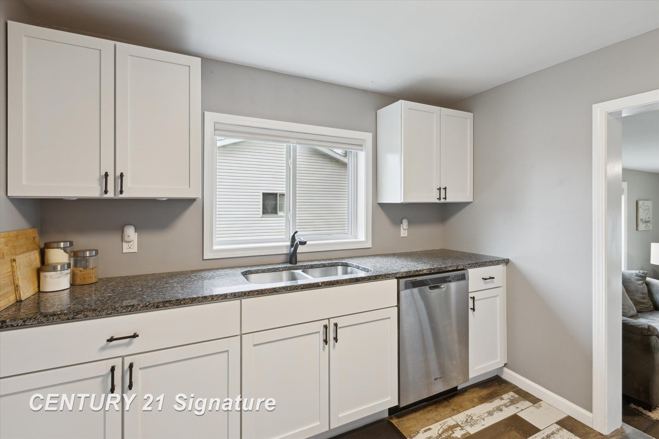 6357 Mackinaw Road, Saginaw, MI 48604 — Photo 12