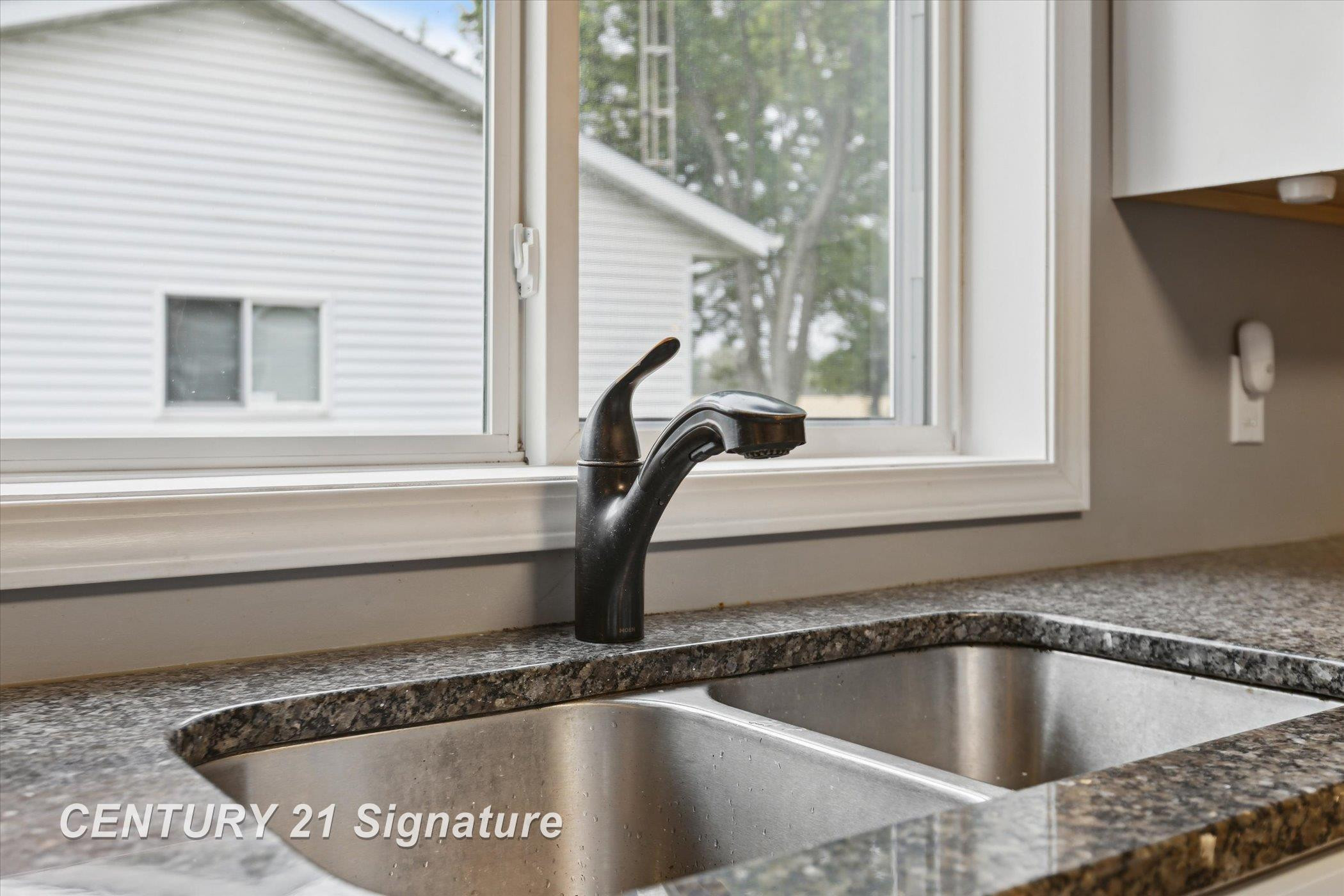 6357 Mackinaw Road, Saginaw, MI 48604 — Photo 17