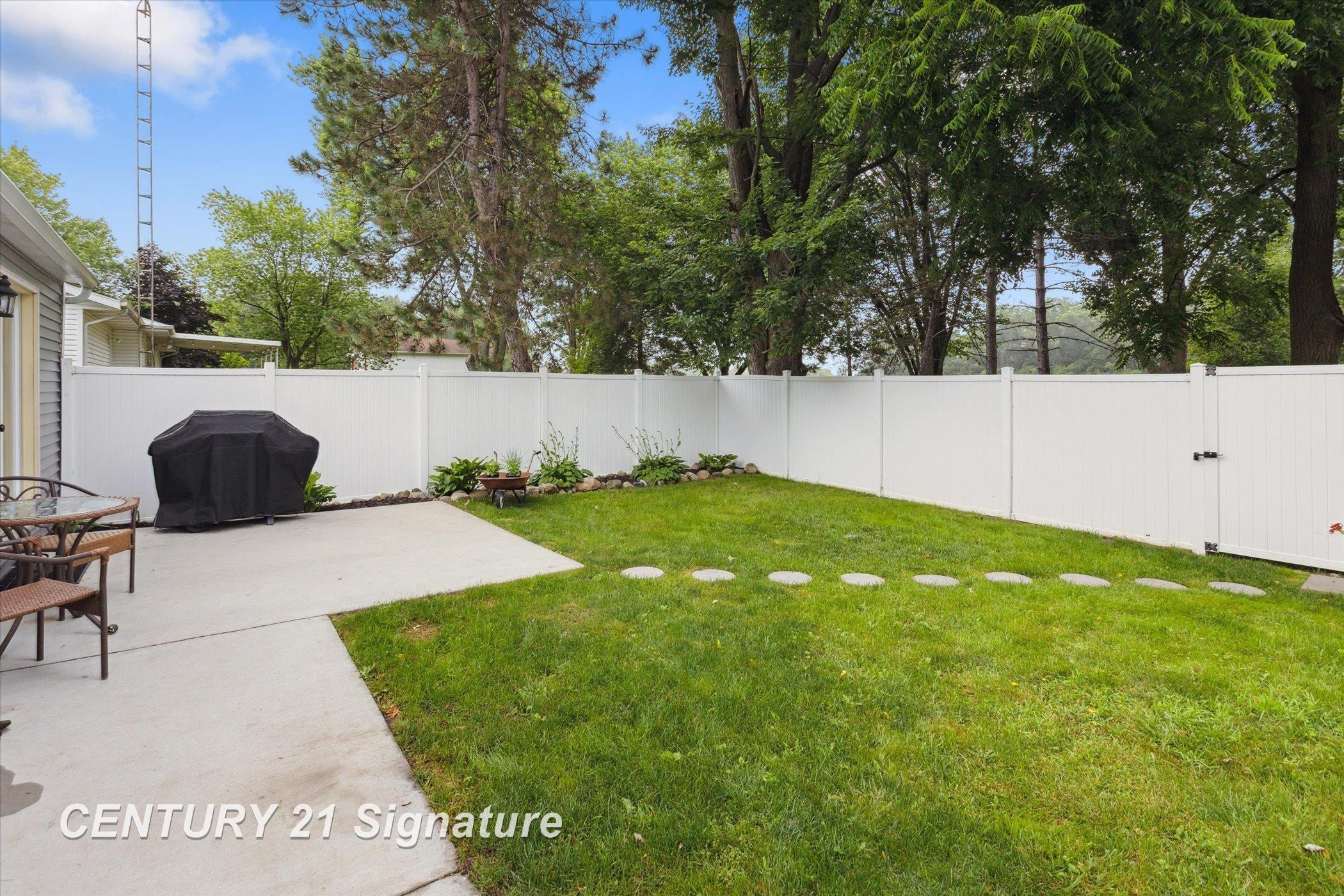 6357 Mackinaw Road, Saginaw, MI 48604 — Photo 40