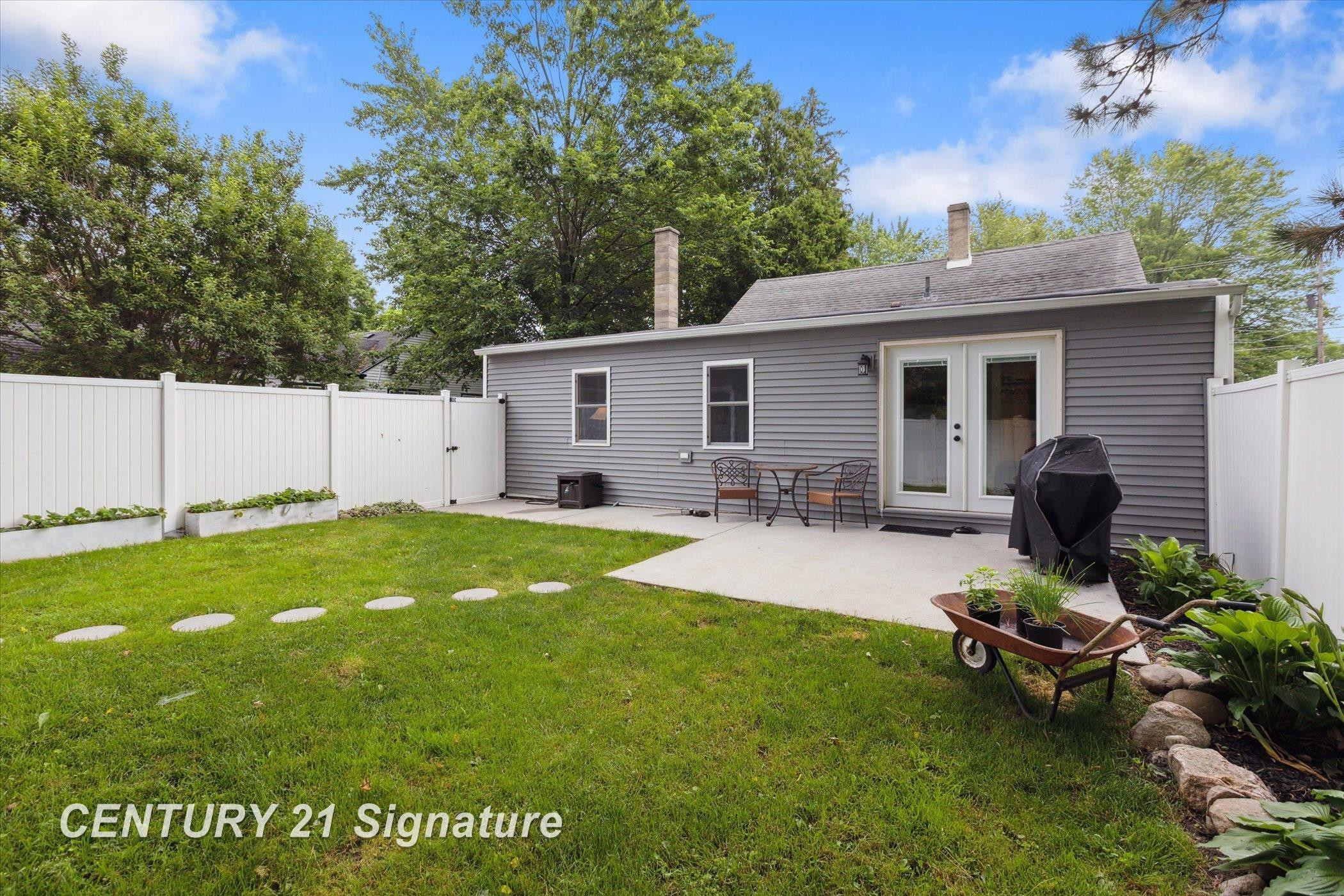 6357 Mackinaw Road, Saginaw, MI 48604 — Photo 43