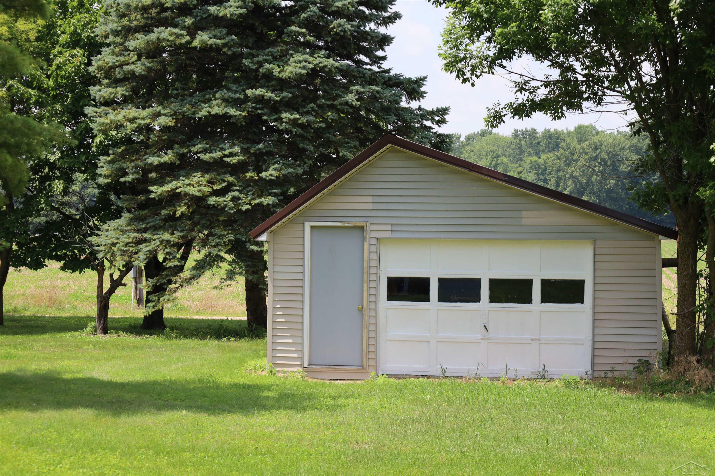 11731 Birch Run Road, Birch Run, MI 48415 — Photo 4