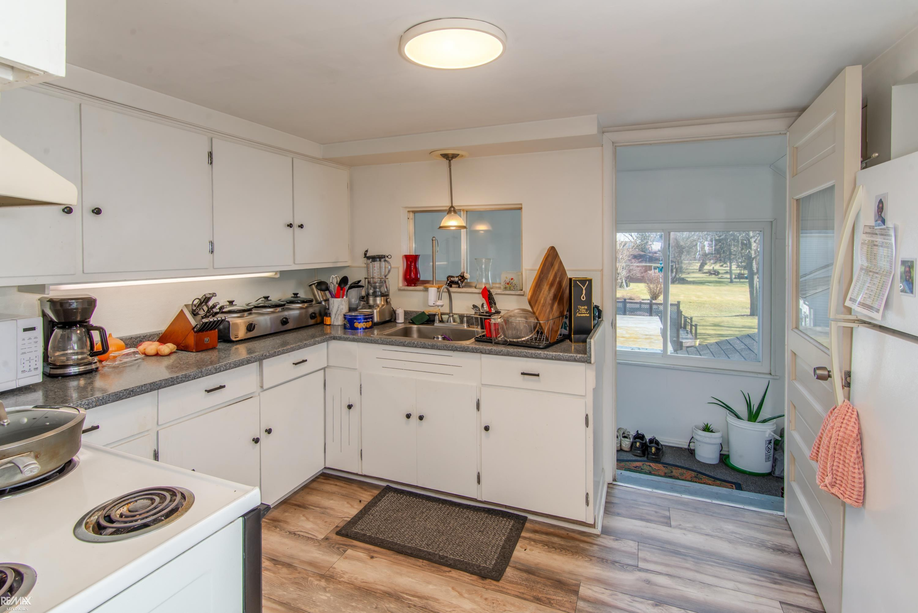 6123 Pointe Tremble Road, MI 48001 — Photo 9