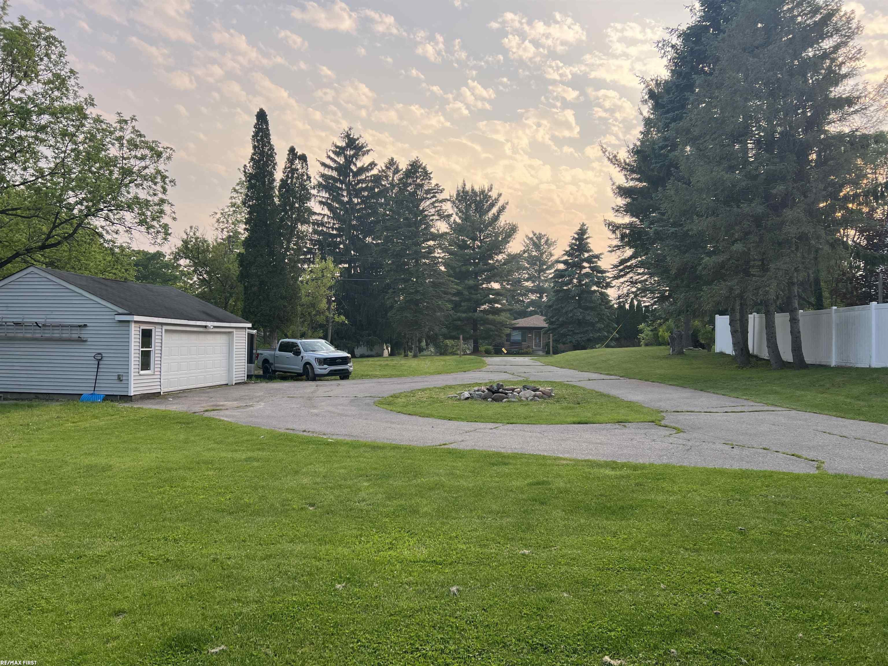 4345 Forest Street, Leonard, MI 48367 — Photo 2