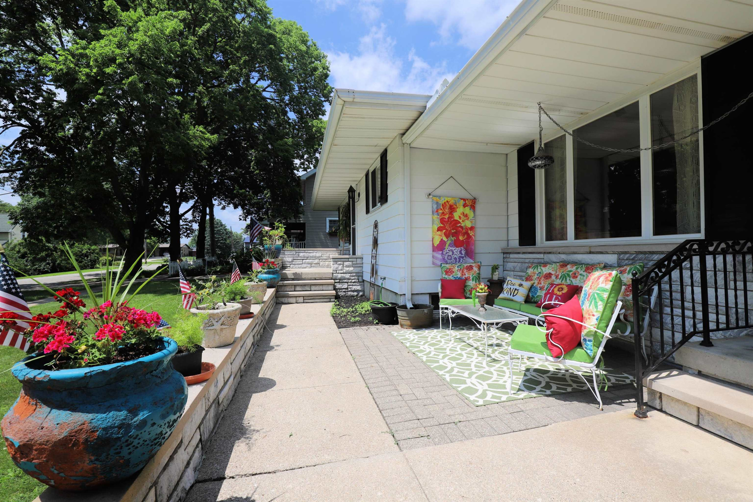 9425 Butternut Street, New Lothrop, MI 48460 — Photo 2