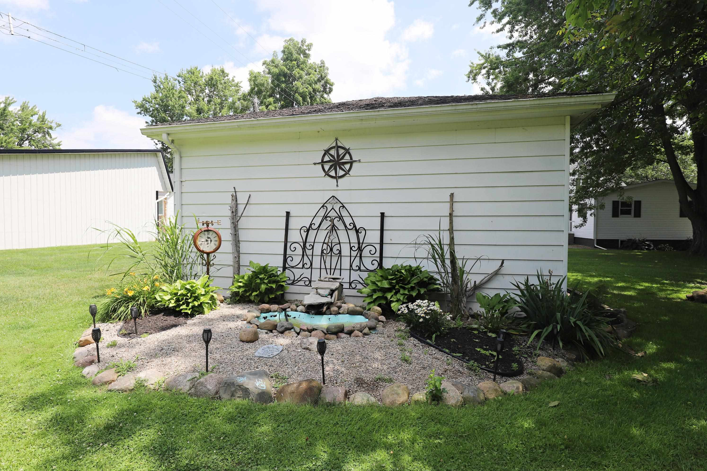 9425 Butternut Street, New Lothrop, MI 48460 — Photo 25