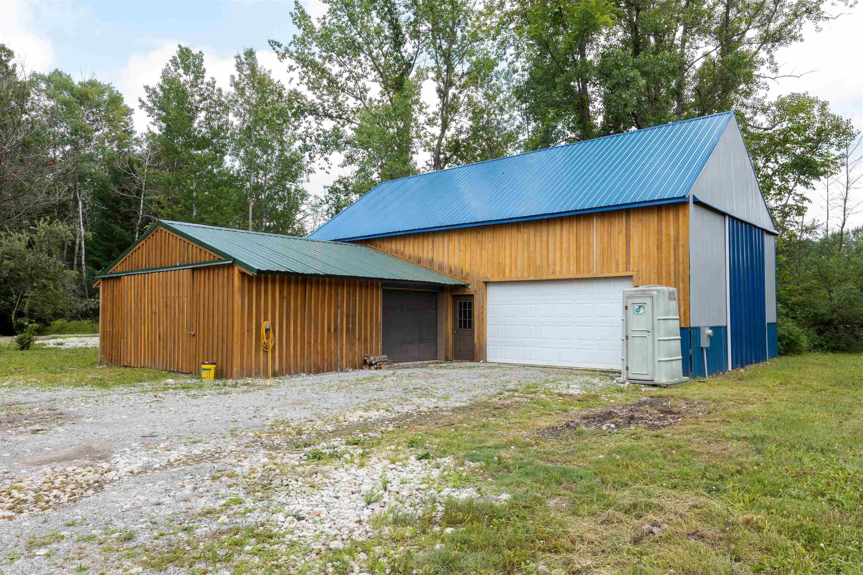 1080 W Curtis Road, Sanford, MI 48657 — Photo 2
