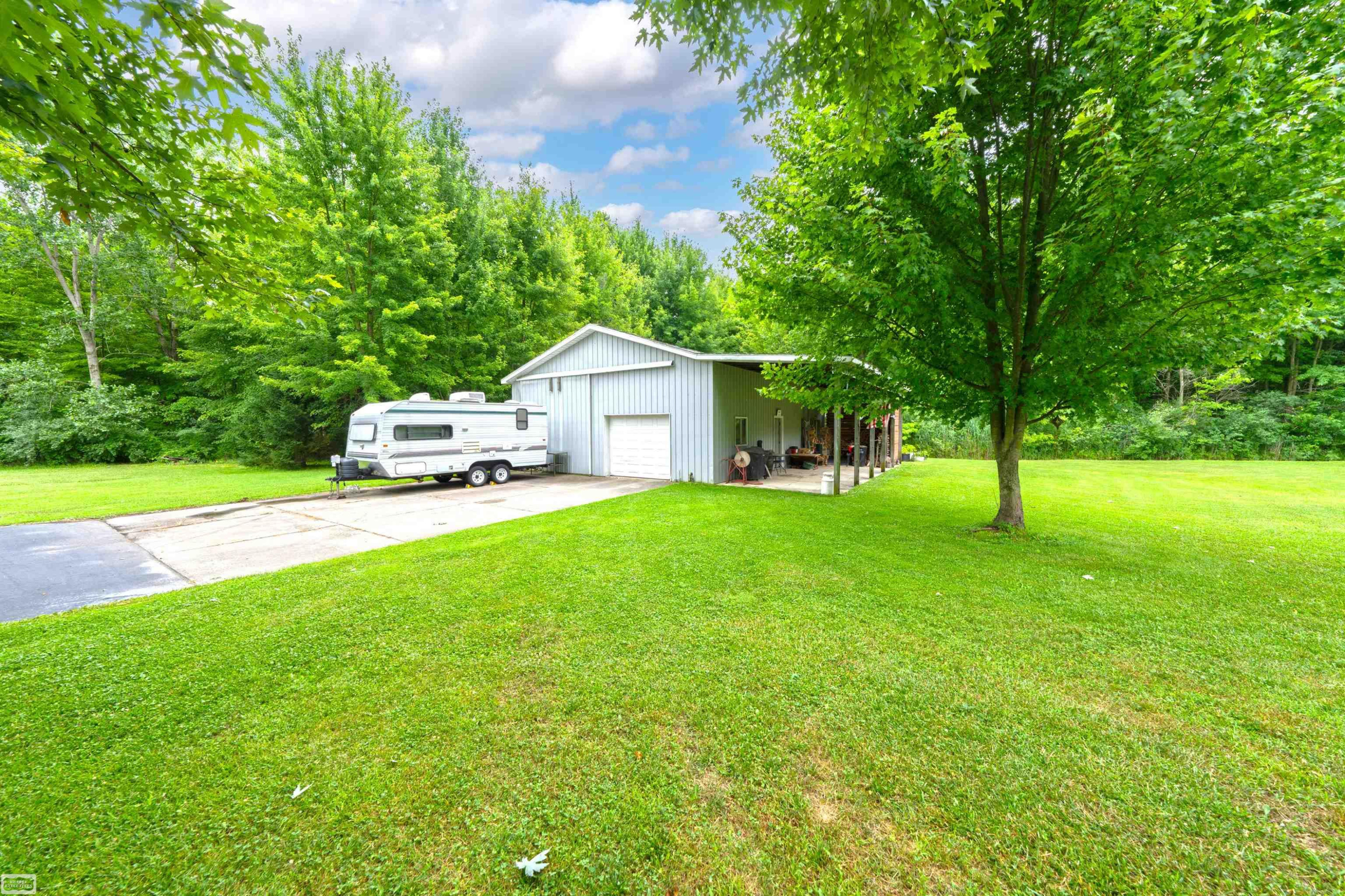 6219 Short Cut Road, MI — Photo 48