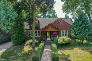 1027 Oakridge Avenue, Royal Oak, MI 48067