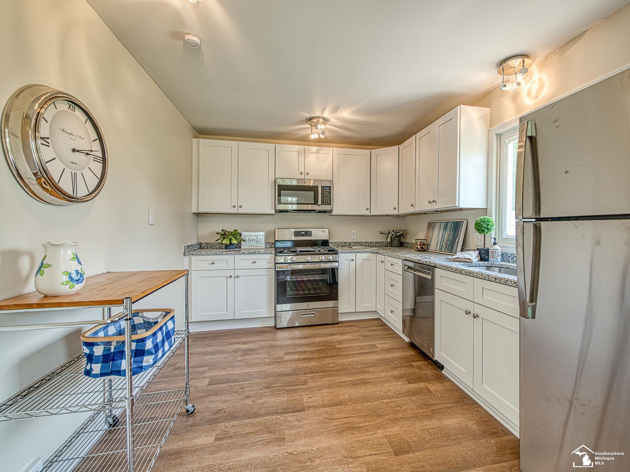 7329 Norfolk Drive, Onsted, MI 49265 — Photo 8