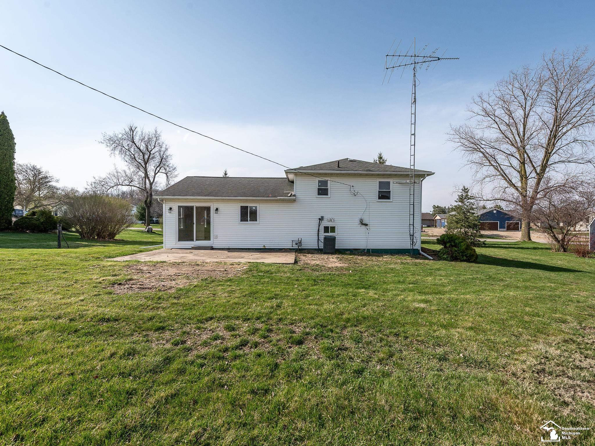 7329 Norfolk Drive, Onsted, MI 49265 — Photo 31