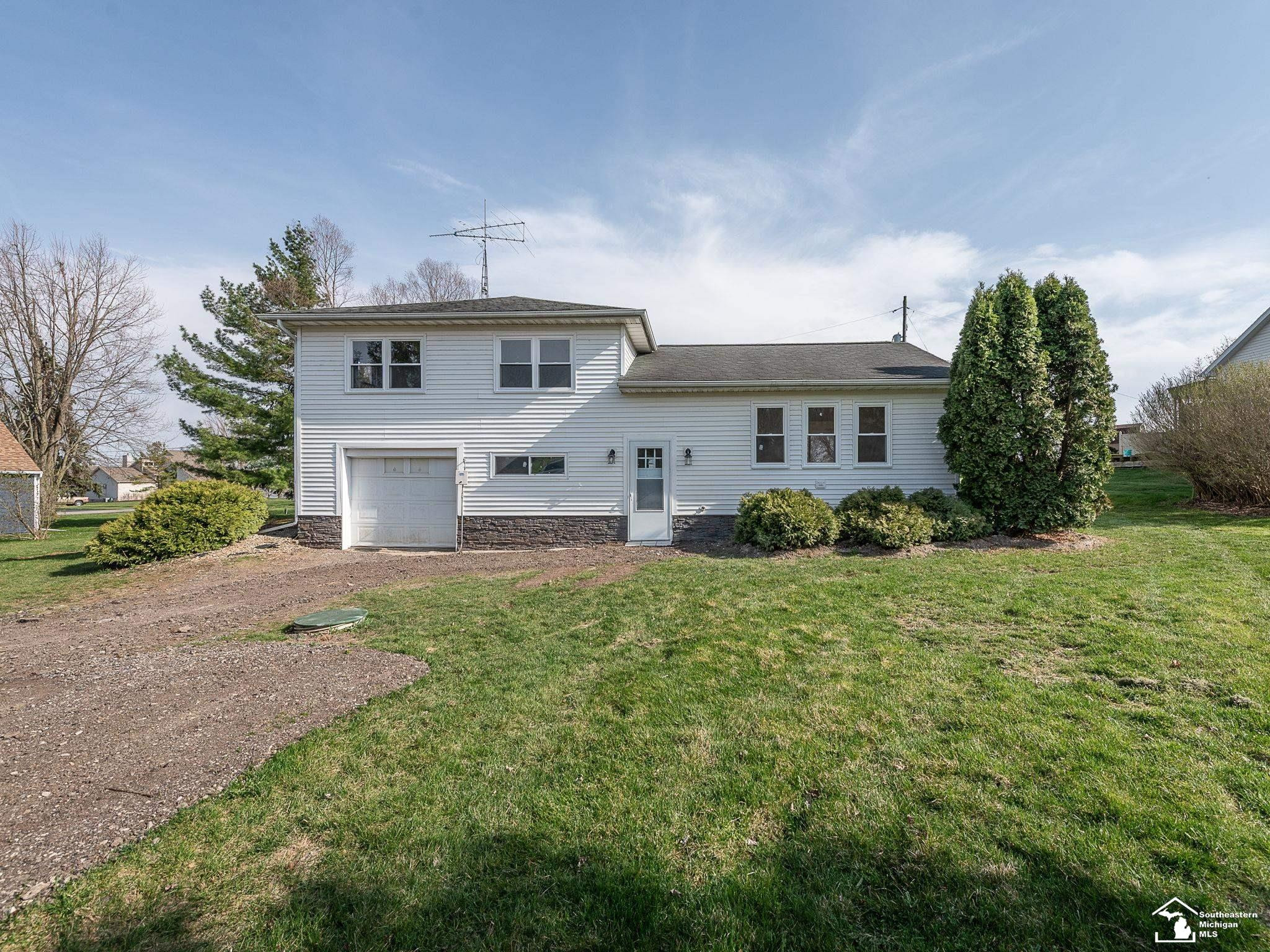 7329 Norfolk Drive, Onsted, MI 49265 — Photo 33