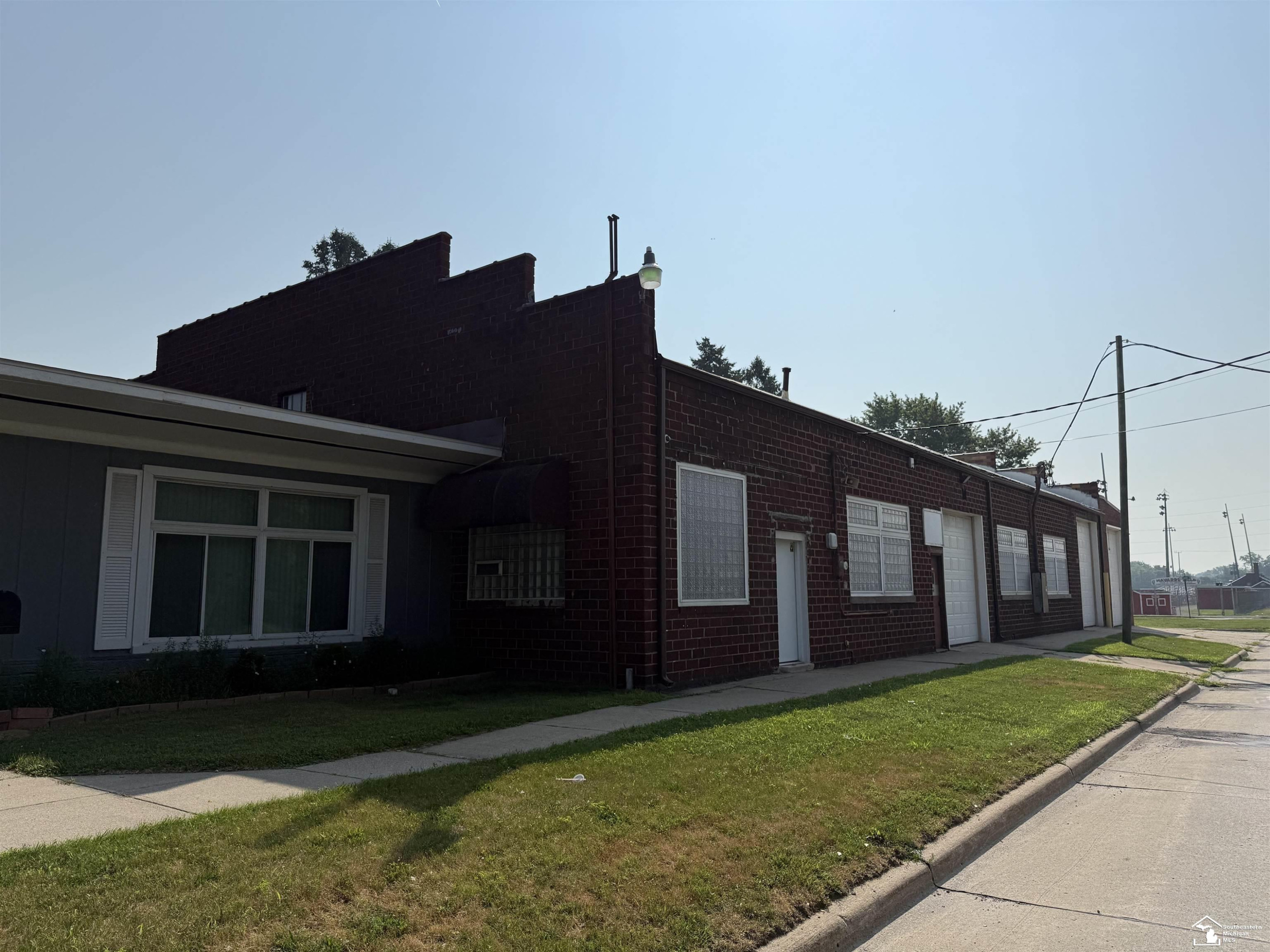 111 Jones Avenue, Monroe, MI 48161 — Photo 2
